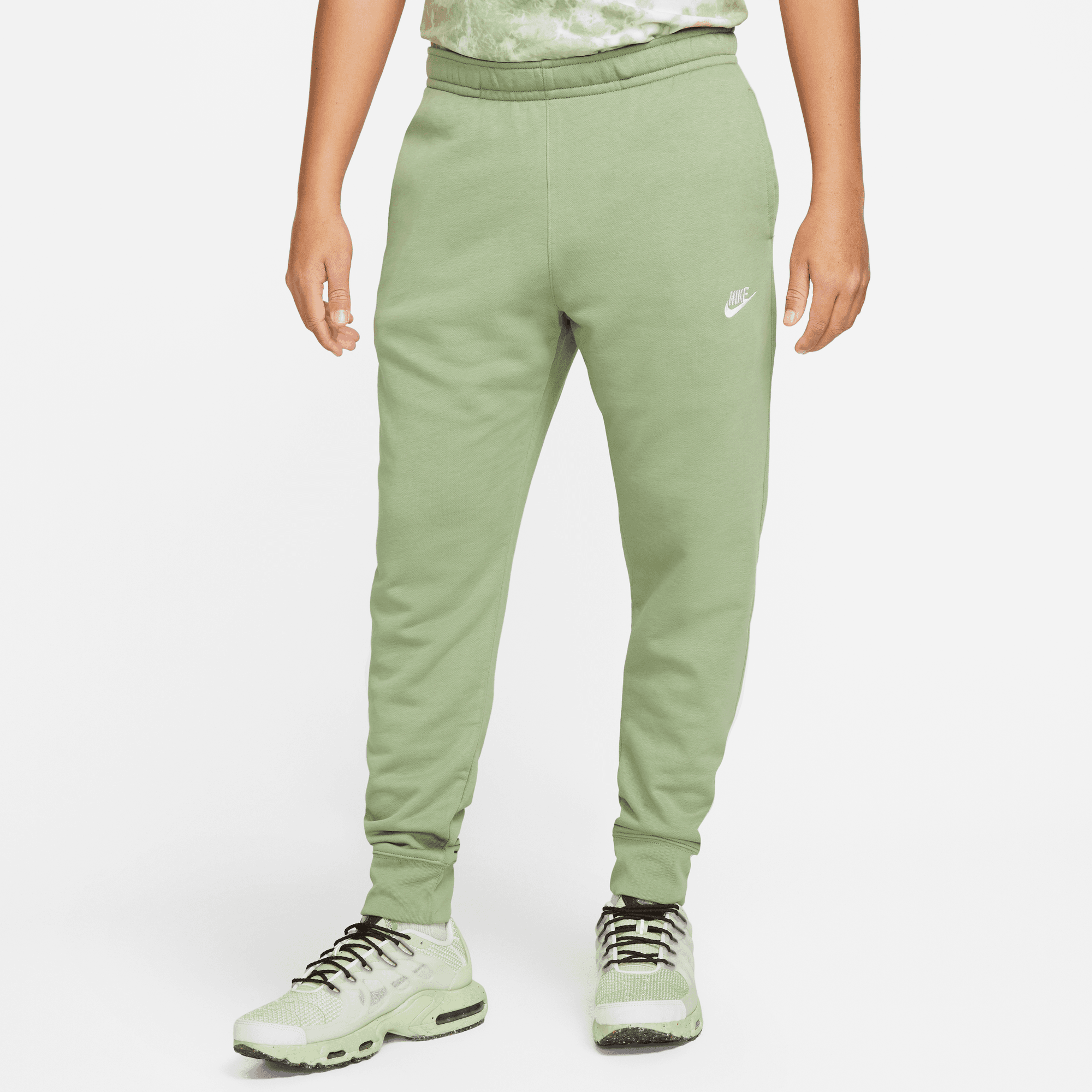 NIKE SPORTSWEAR CLUB MEN S JOGGERS OIL GREEN OIL GREEN WHITE