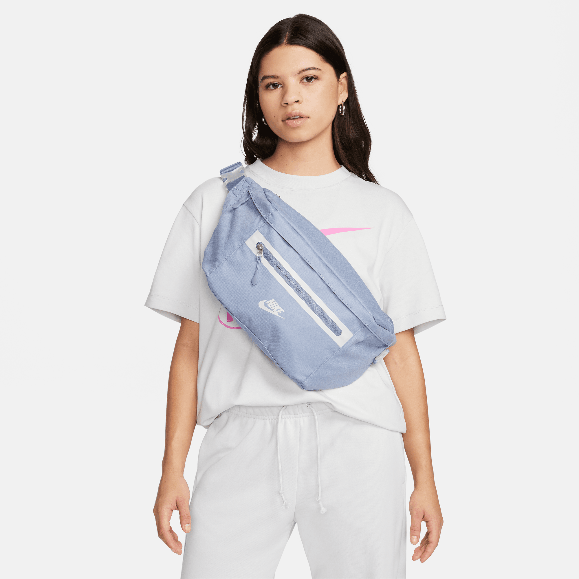 Nike over the hotsell shoulder fanny pack