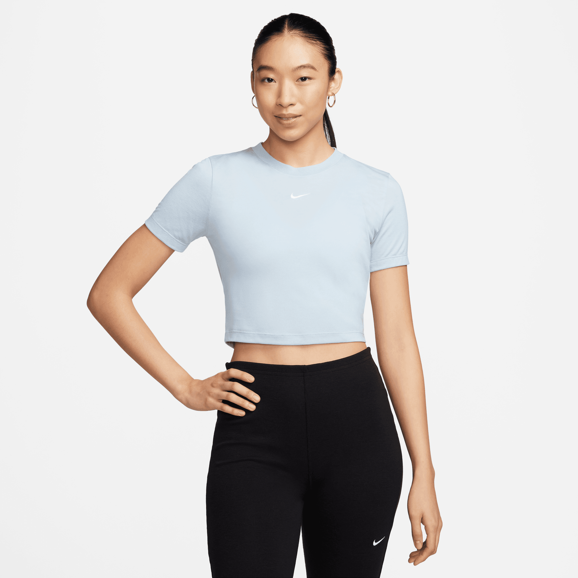 NIKE SPORTSWEAR ESSENTIAL WOMEN'S SLIM-FIT CROP T