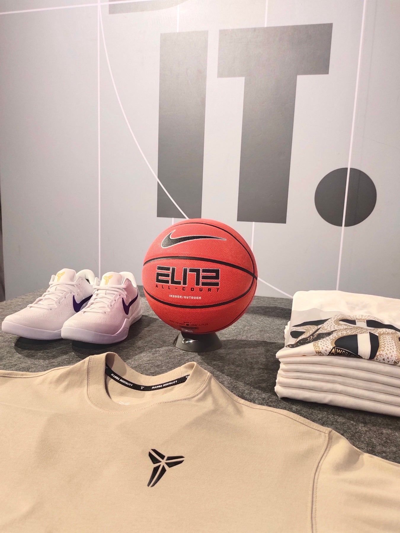 NIKE AYALA CEBU