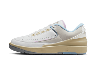 WOMEN'S AIR JORDAN 2 RETRO LOW 'SUMMIT WHITE/ICE BLUE'