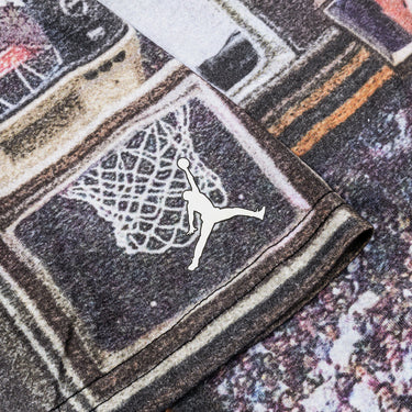 JORDAN KIDS' FLIGHT ESSENTIALS AOP SHORT SLEEVE TEE (GS)