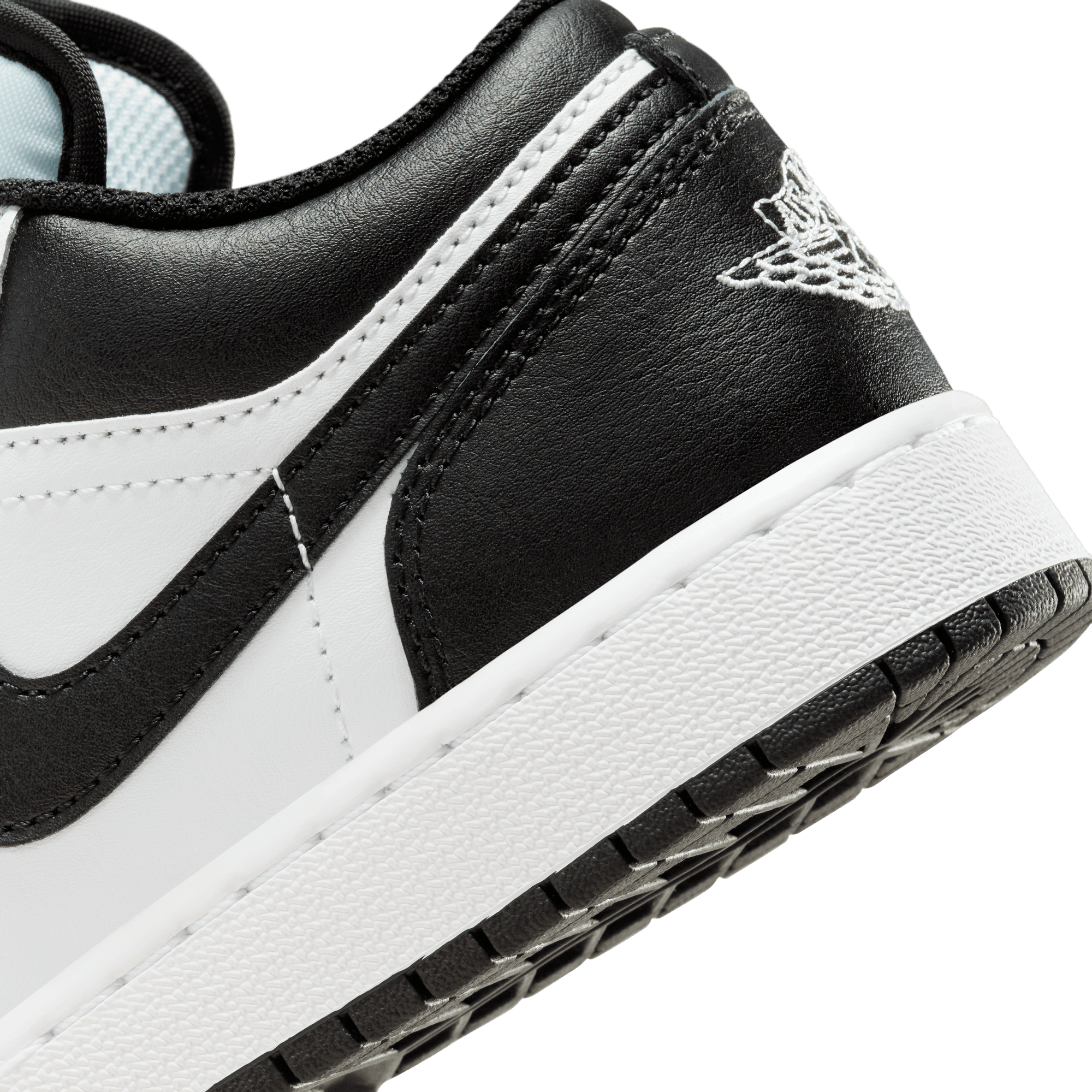 AIR JORDAN 1 LOW BIG KIDS SHOES WHITE BLACK WHITE Park Access