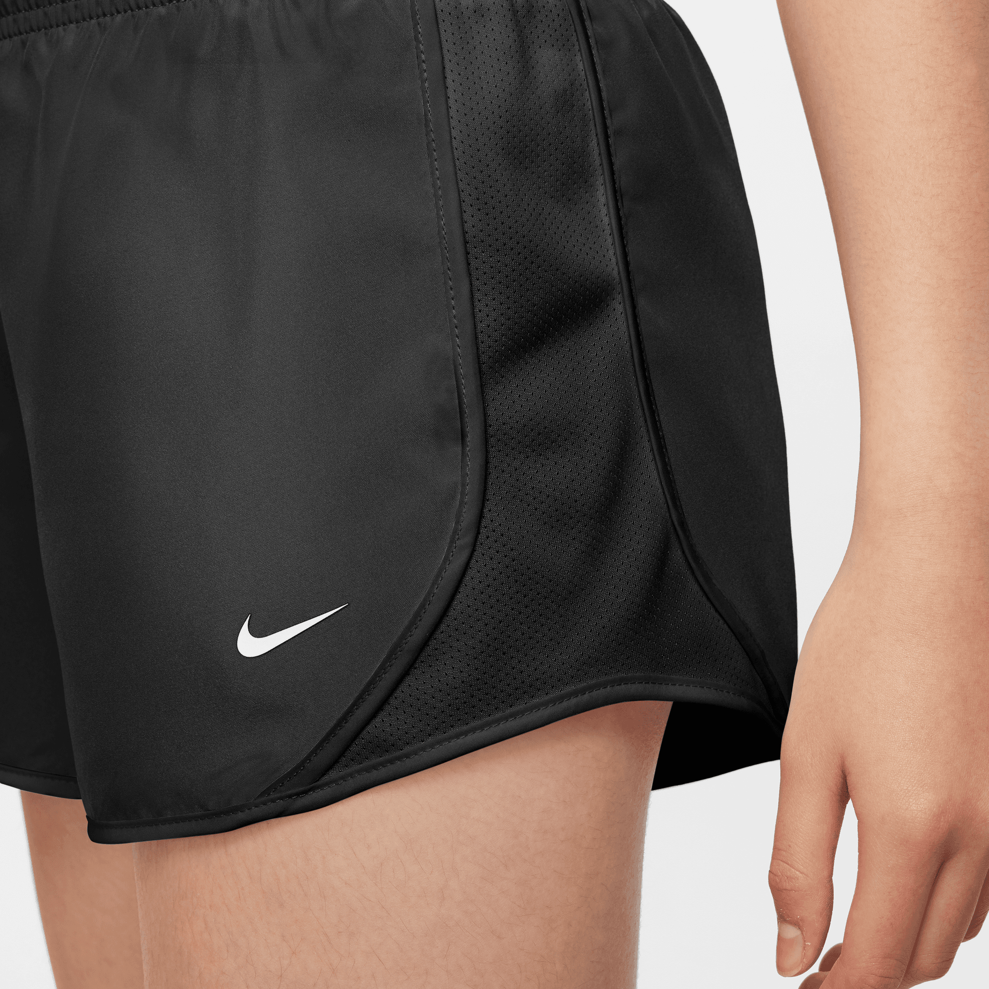 Nike Dri-FIT Tempo Big Kids' (Girls') Running Shorts Black/White  S(848196-010)