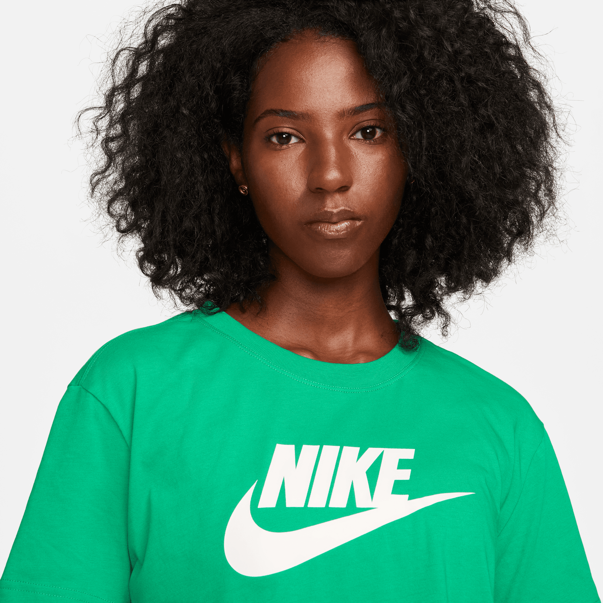 Nike Sportswear Essential Women's Boxy T-Shirt