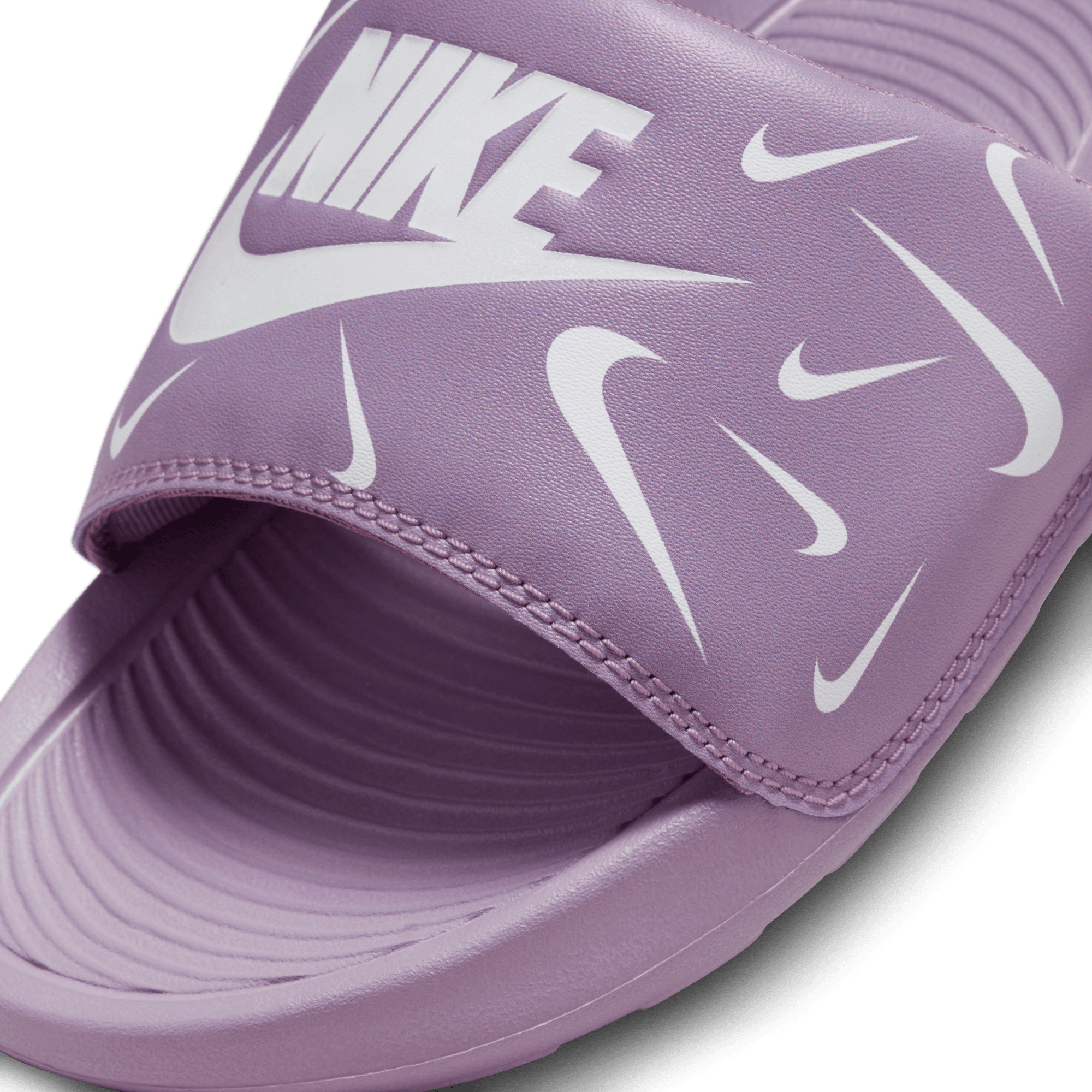 NIKE VICTORI ONE WOMEN S PRINT SLIDES
