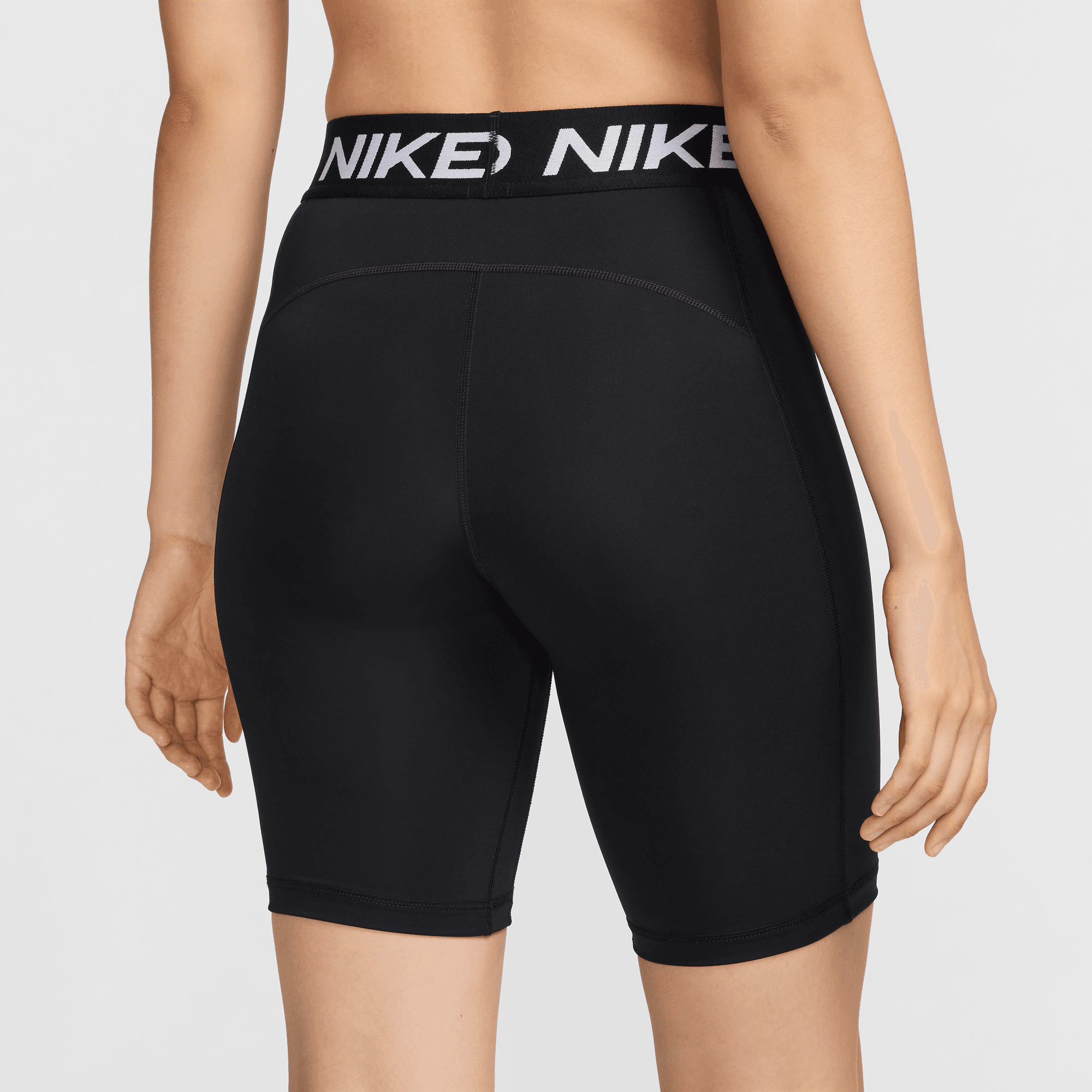 NIKE PRO 365 WOMEN S 8 SHORTS