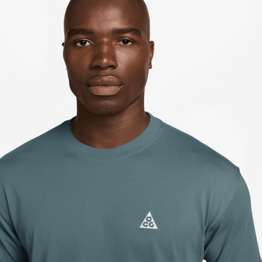 NIKE ACG SHORT-SLEEVE T-SHIRT