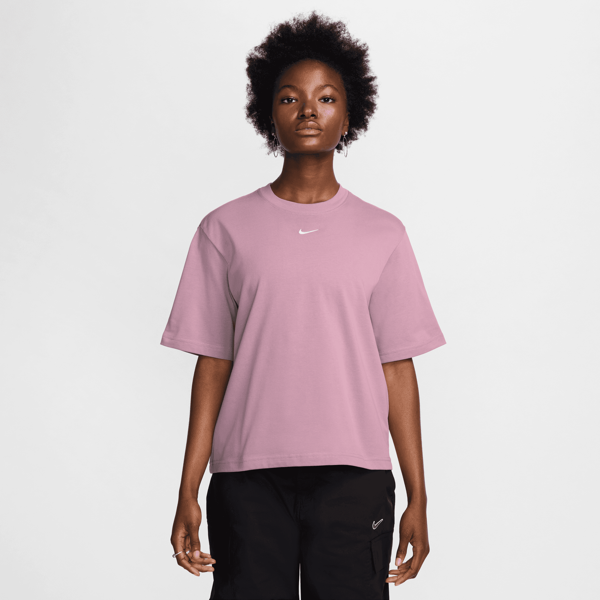 NIKE SPORTSWEAR ESSENTIAL WOMEN'S BOXY T-SHIRT