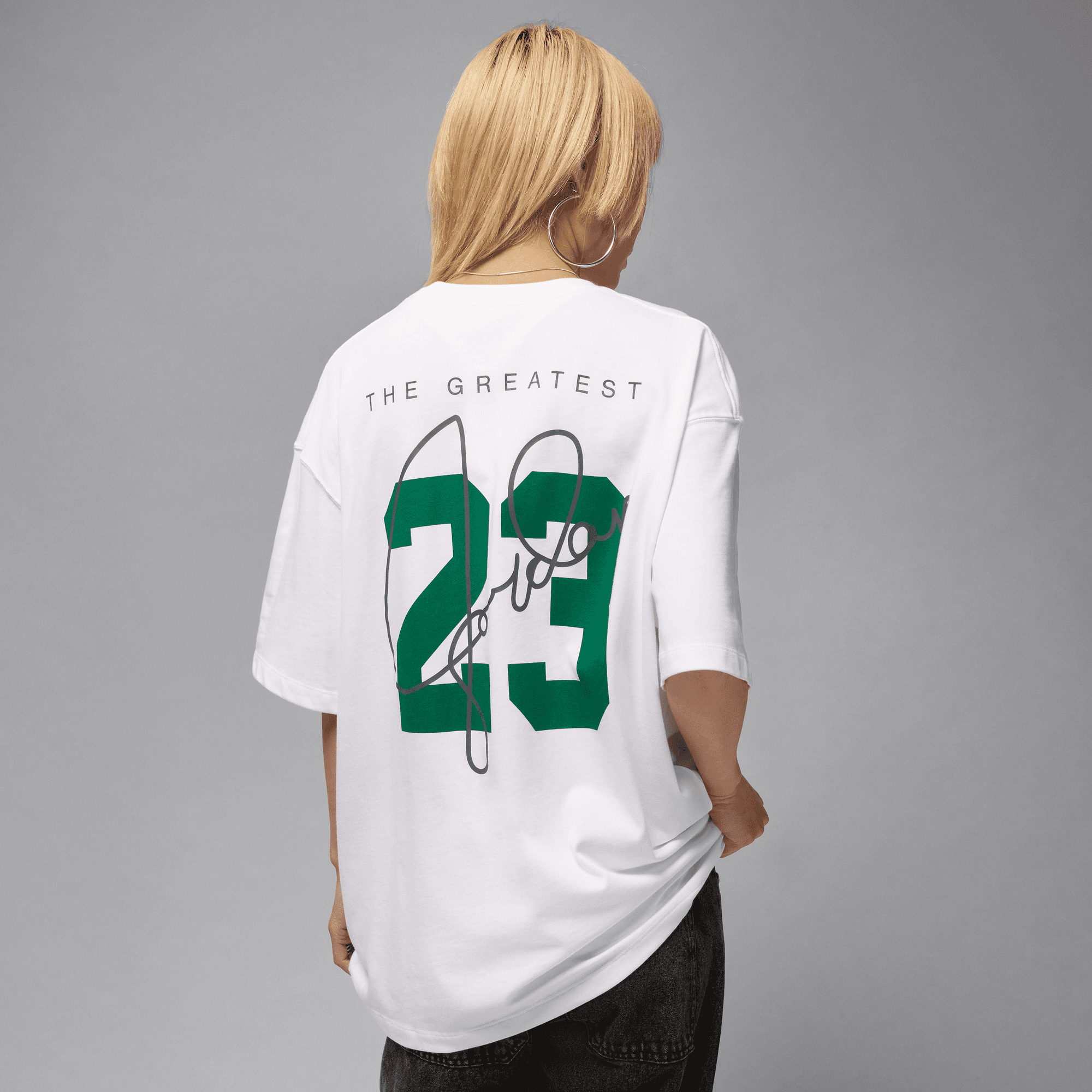 JORDAN ESSENTIALS WOMEN'S SHORT-SLEEVE GRAPHIC T-SHIRT