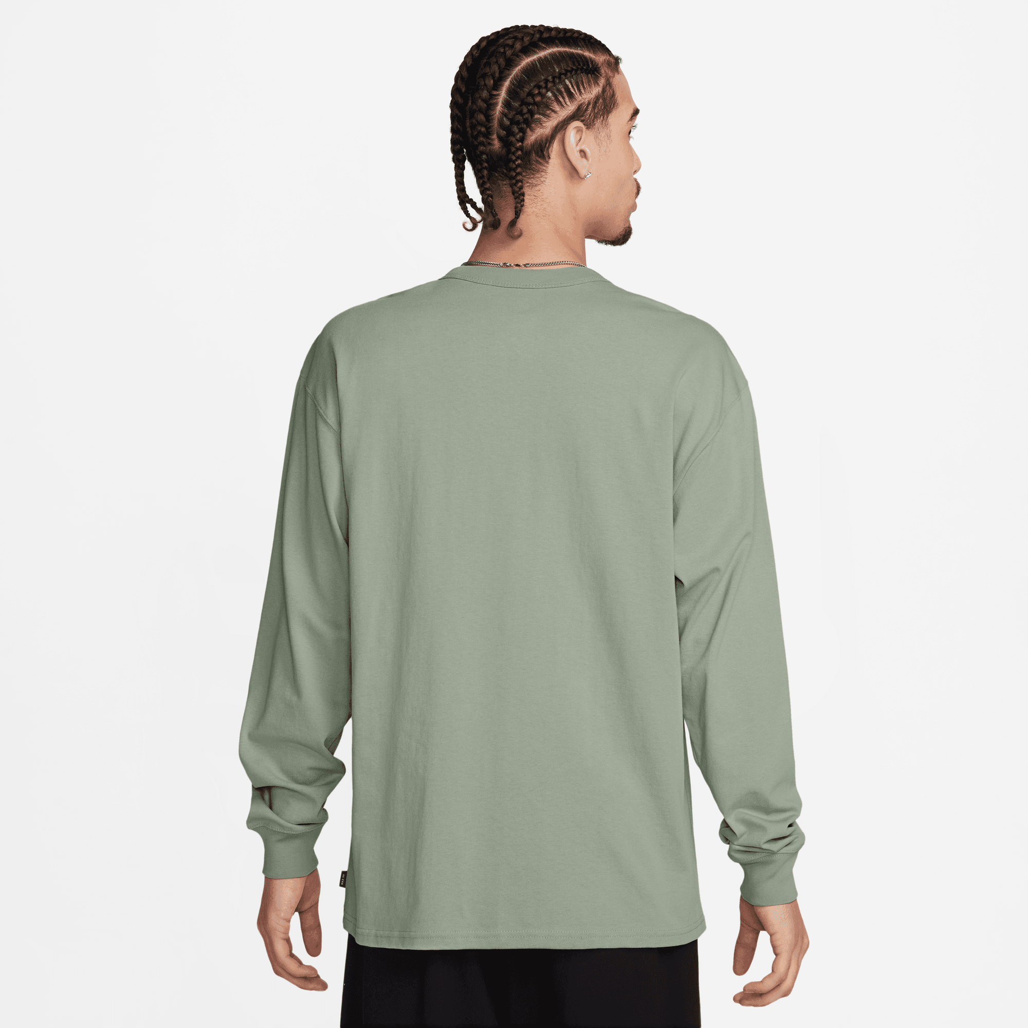 NIKE SPORTSWEAR PREMIUM ESSENTIALS MEN'S LONG-SLEEVE T-SHIRT