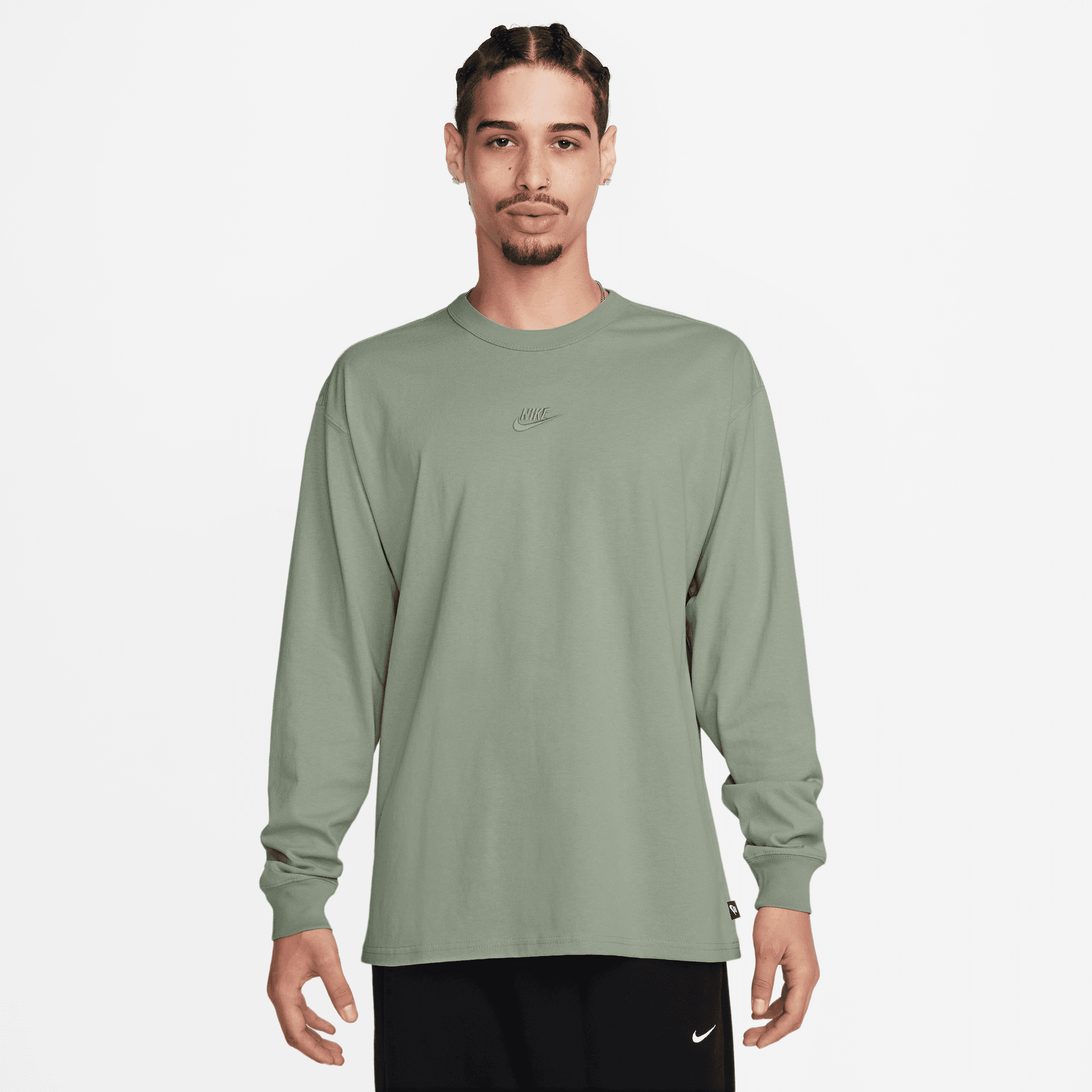 NIKE SPORTSWEAR PREMIUM ESSENTIALS MEN'S LONG-SLEEVE T-SHIRT