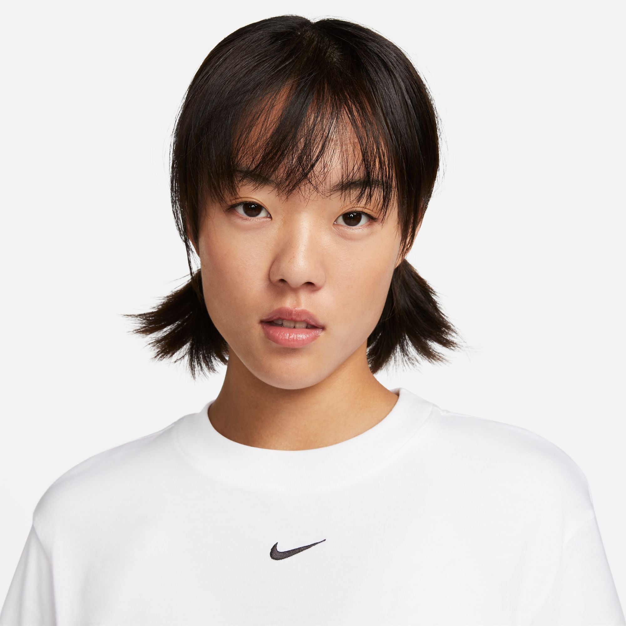 NIKE SPORTSWEAR ESSENTIAL WOMENS SHORT-SLEEVE T-SHIRT DRESS