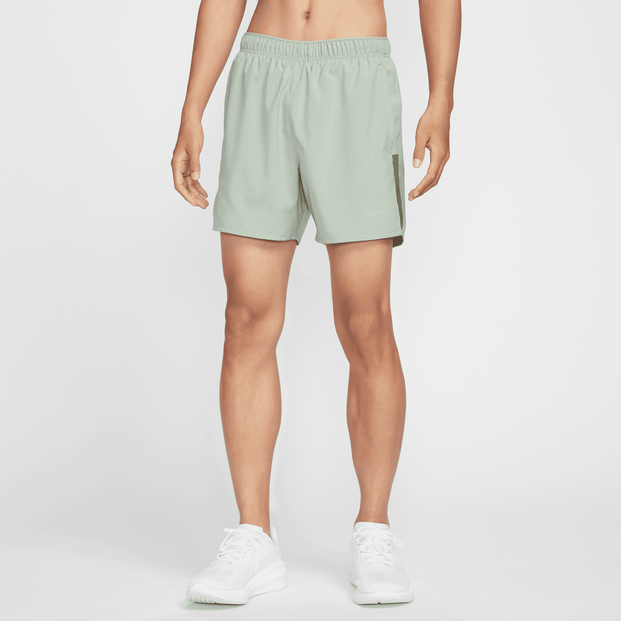 NIKE DRI-FIT CHALLENGER MEN'S 5" BRIEF-LINED VERSATILE SHORTS