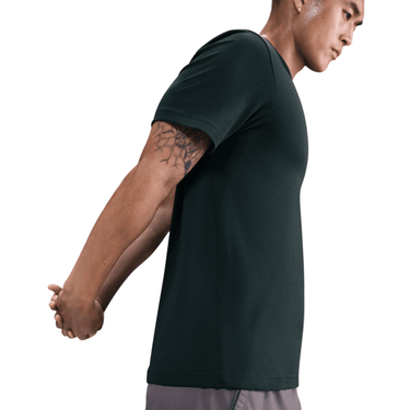 NIKE DRI-FIT PRIMARY MEN'S TRAINING T-SHIRT