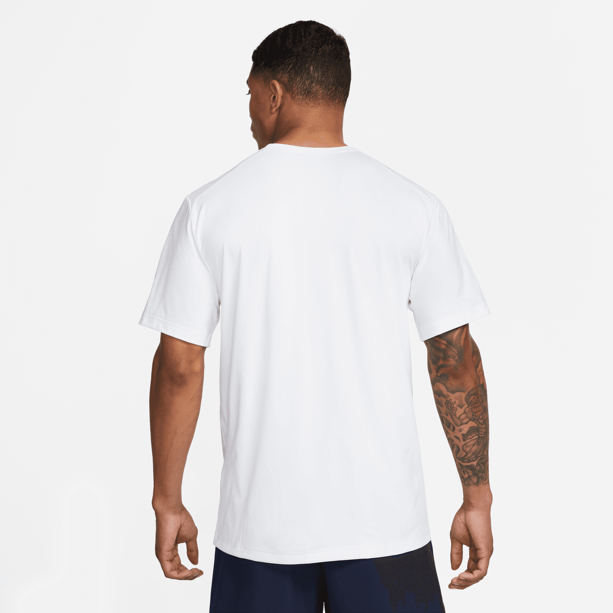 NIKE HYVERSE MEN'S DRI-FIT UV SHORT-SLEEVE VERSATILE TOP