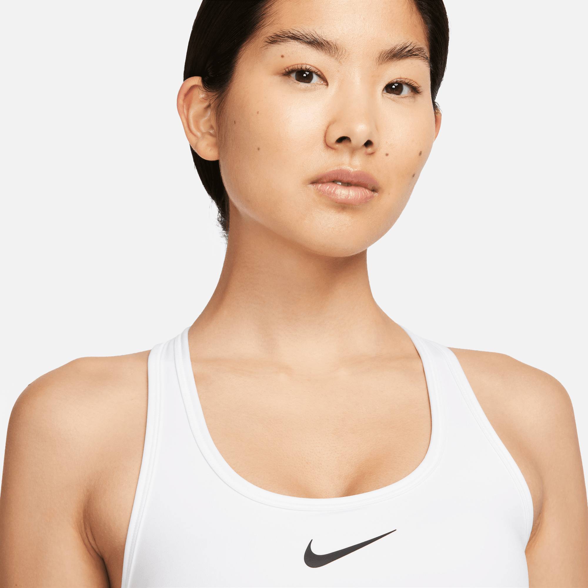 NIKE SWOOSH MEDIUM SUPPORT WOMEN'S PADDED SPORTS BRA