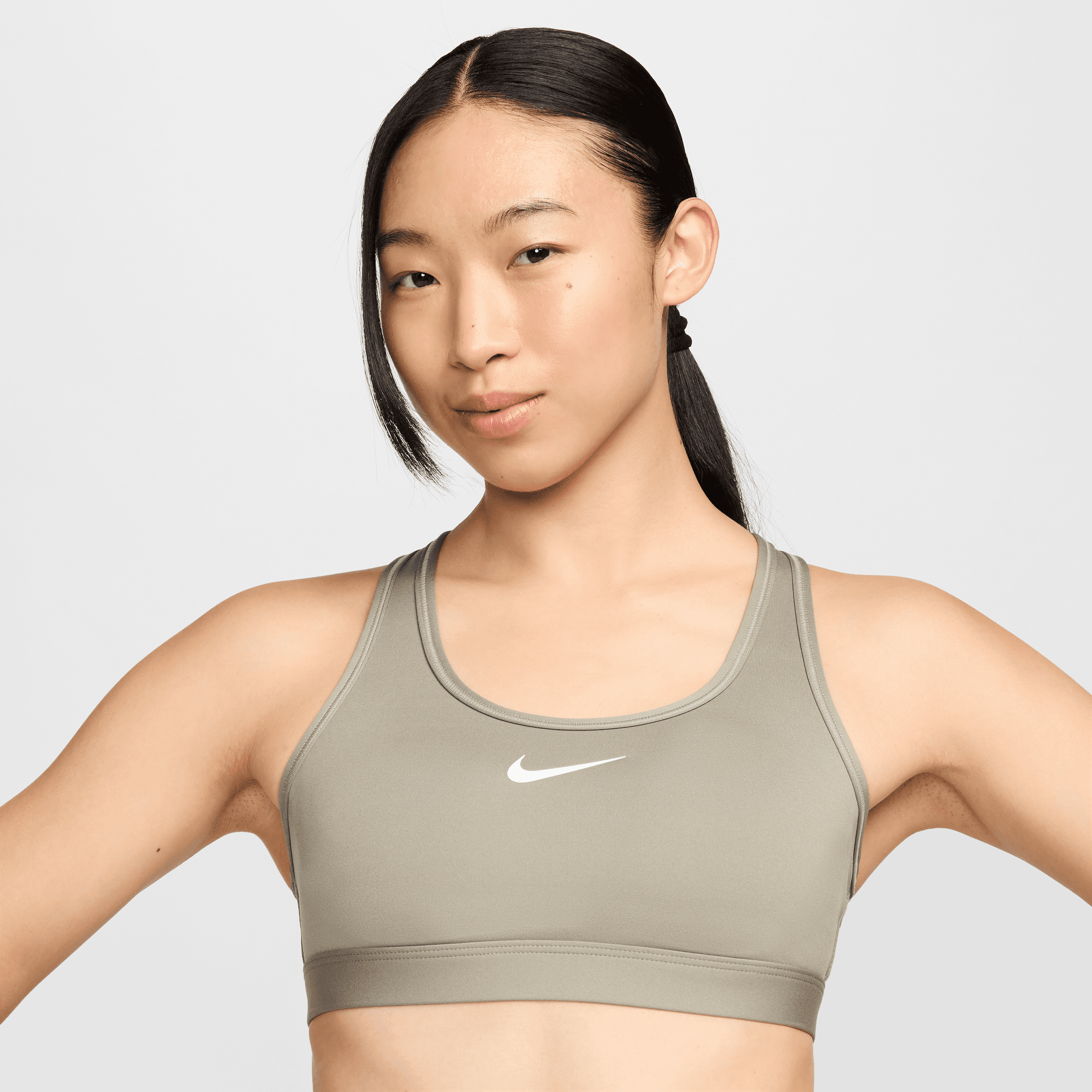 NIKE SWOOSH MEDIUM SUPPORT WOMEN'S PADDED SPORTS BRA