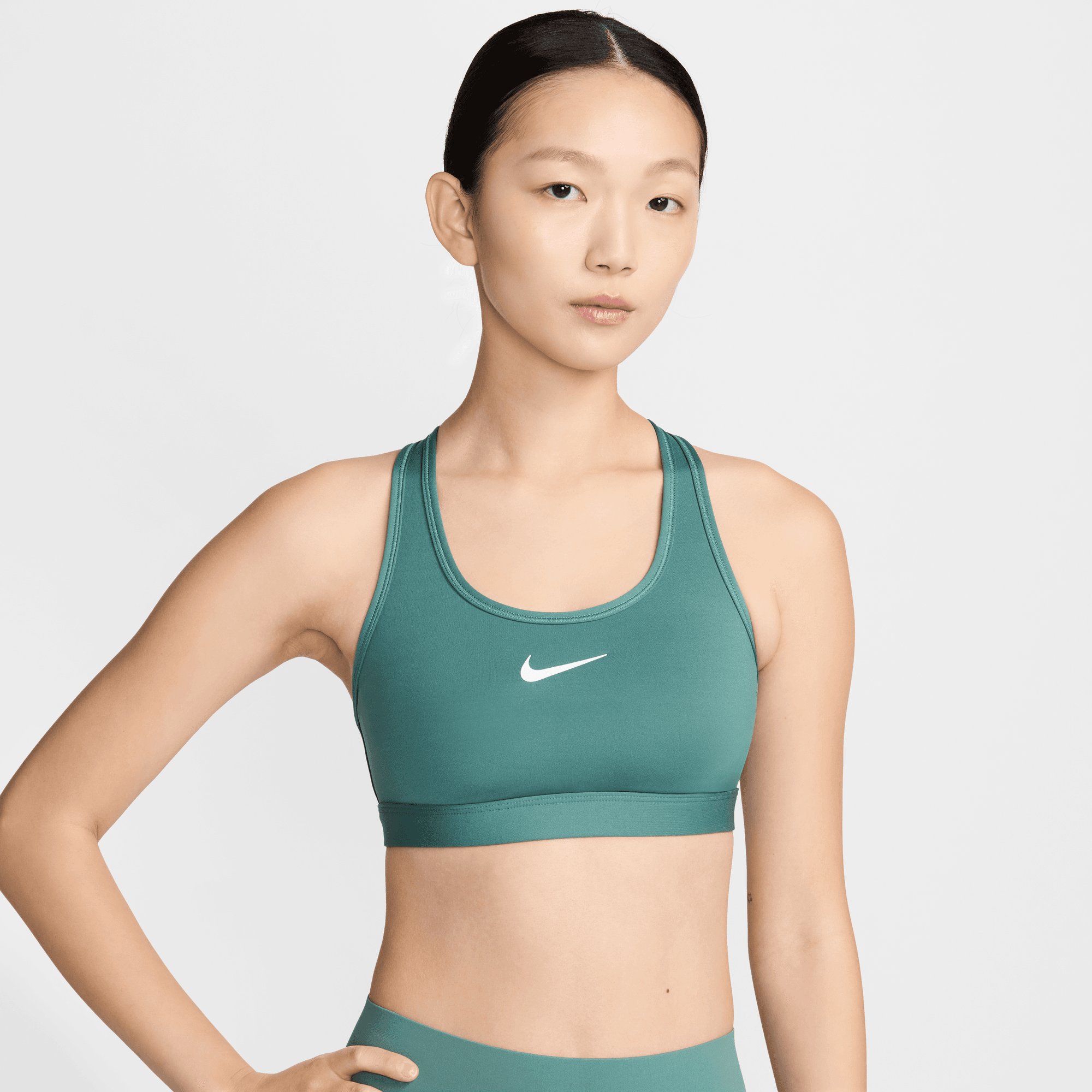 NIKE SWOOSH MEDIUM SUPPORT WOMENS PADDED SPORTS BRA