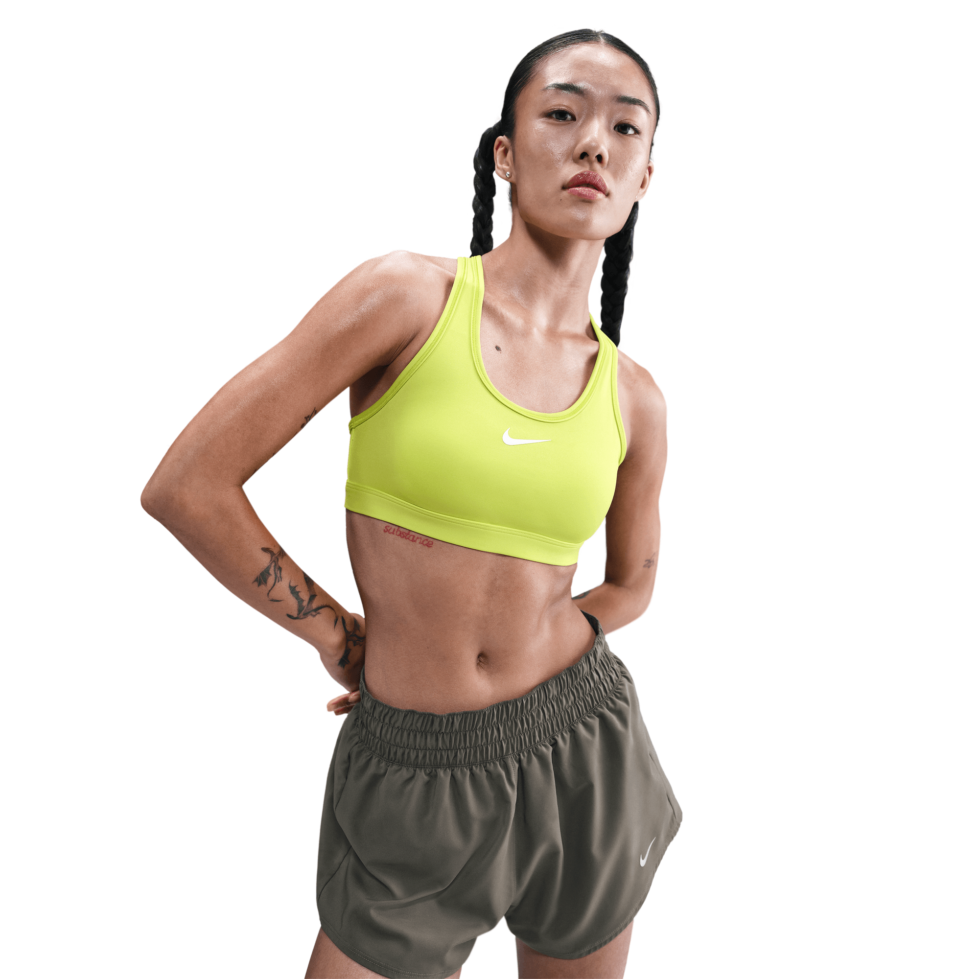 NIKE SWOOSH MEDIUM SUPPORT WOMEN'S PADDED SPORTS BRA