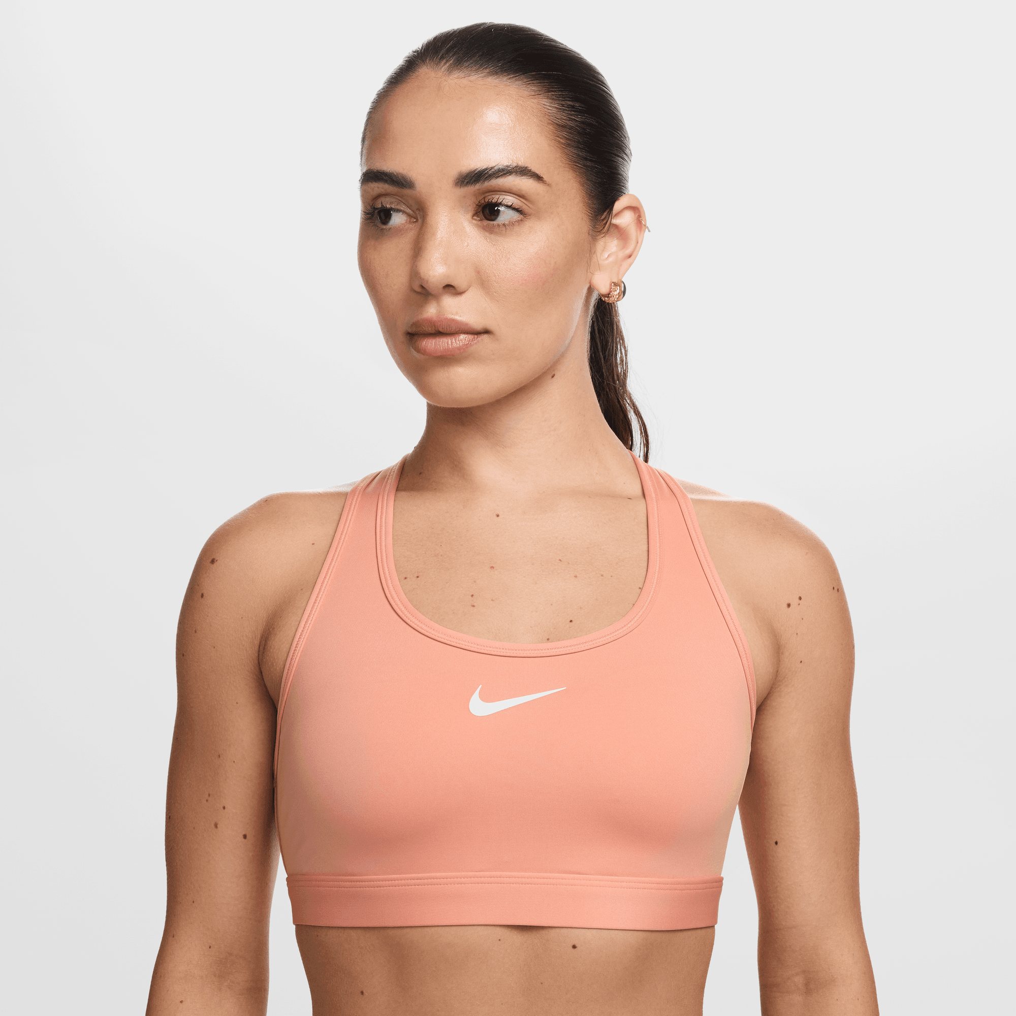NIKE SWOOSH MEDIUM SUPPORT WOMEN'S PADDED SPORTS BRA