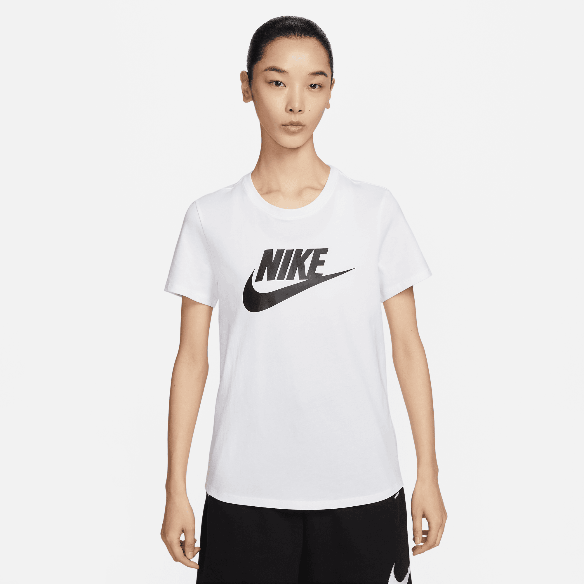 NIKE SPORTSWEAR ESSENTIALS WOMEN'S LOGO T-SHIRT