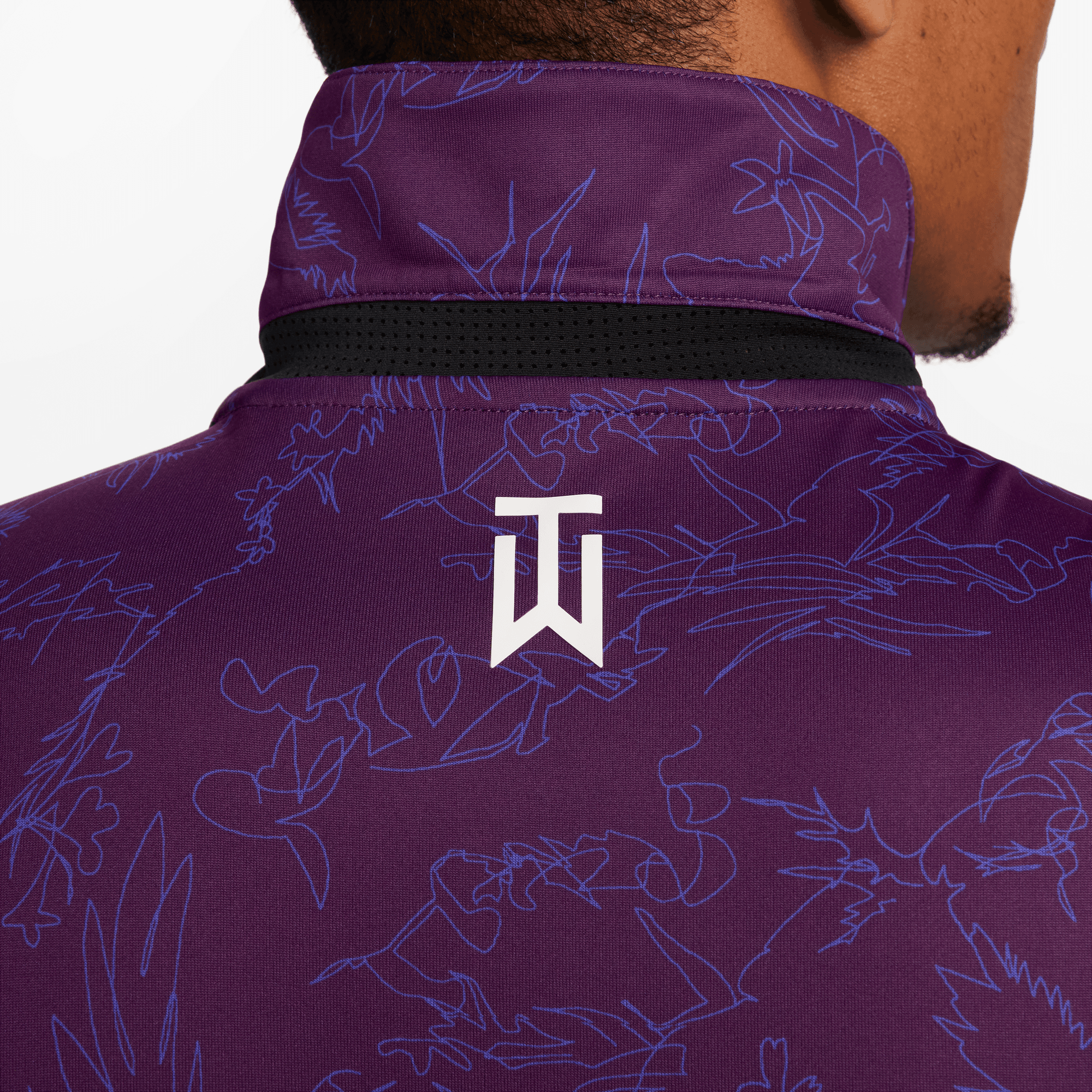 Tiger woods pink 2025 and white golf shirt