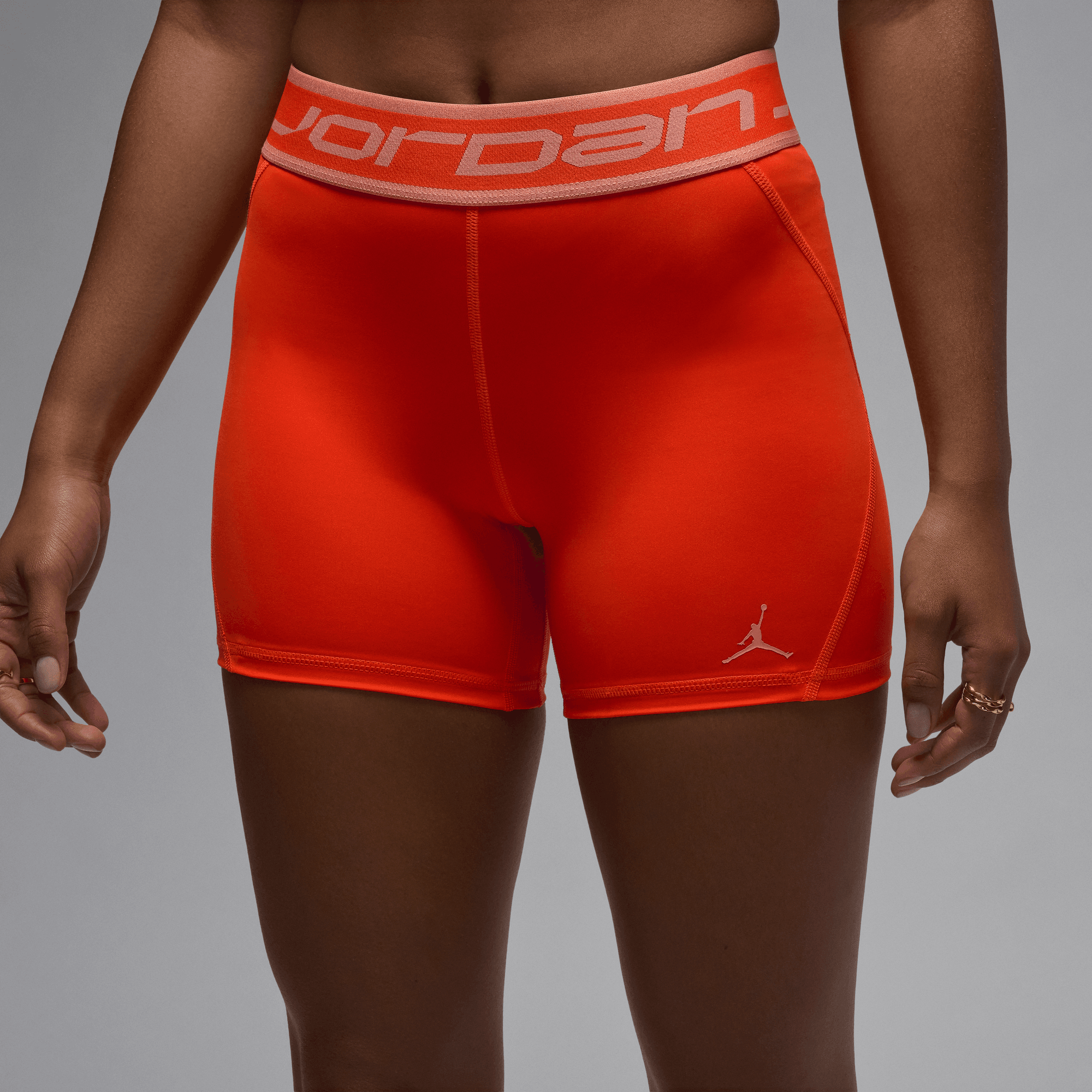 JORDAN SPORT WOMEN'S 5" SHORTS