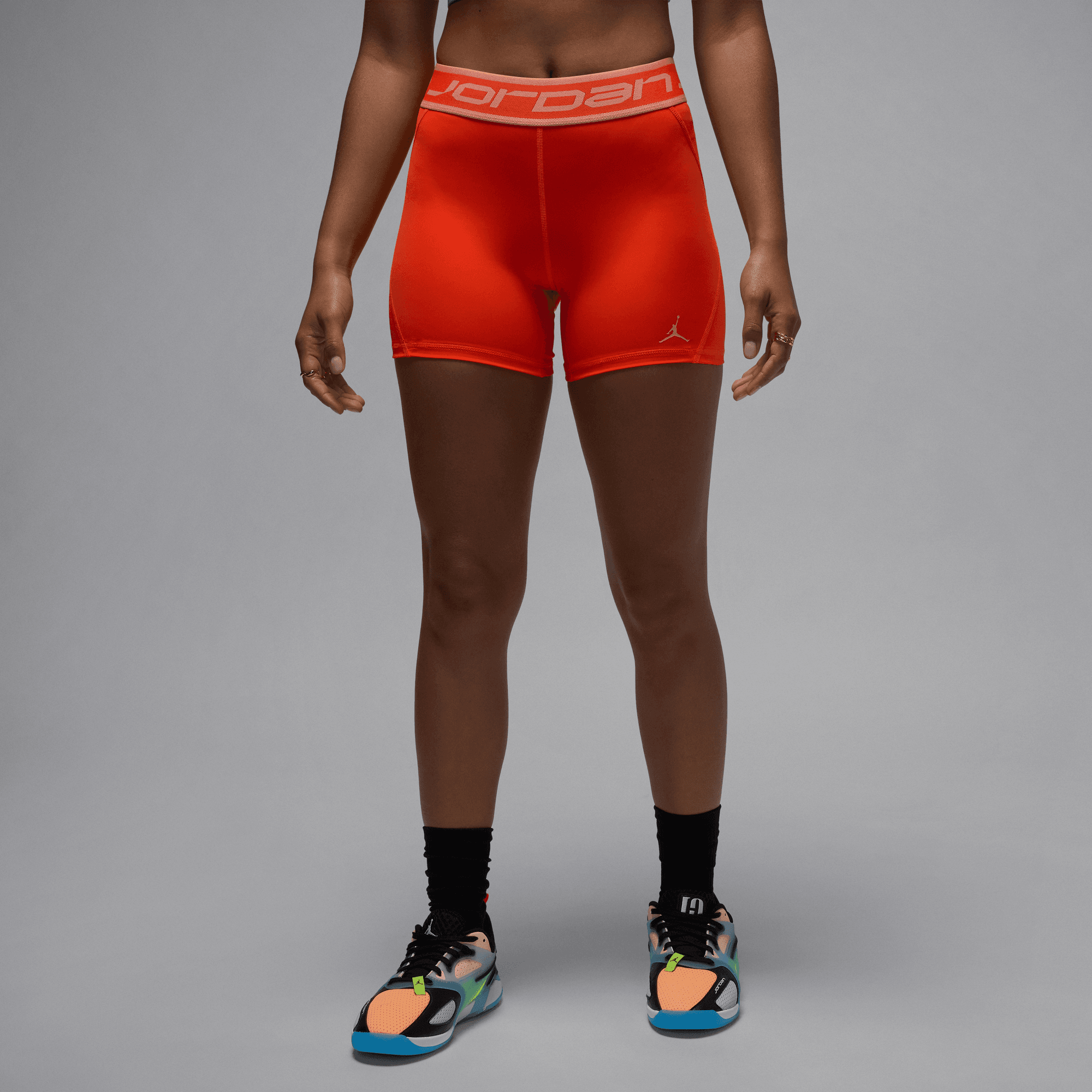 JORDAN SPORT WOMEN'S 5" SHORTS