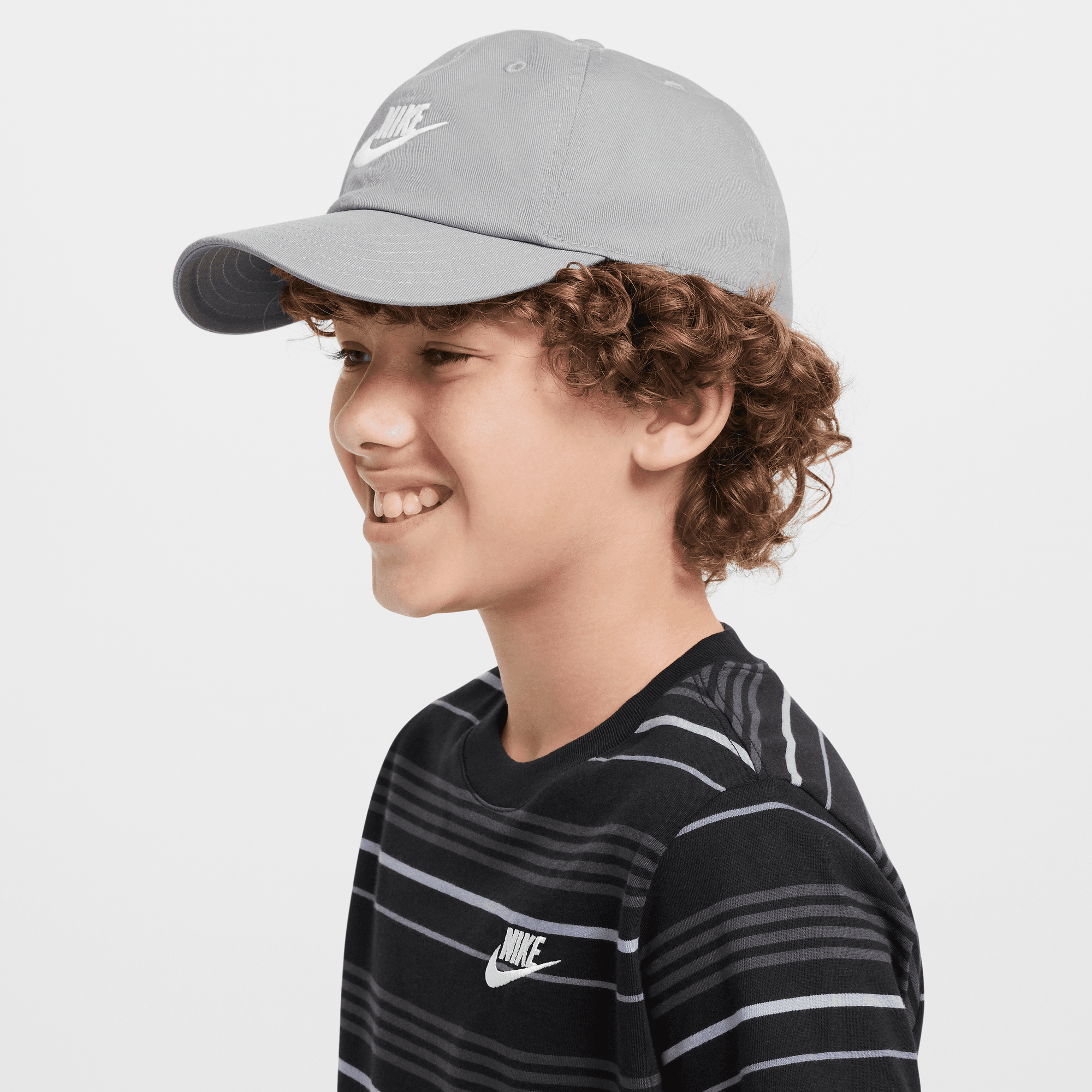 NIKE CLUB KIDS' UNSTRUCTURED FUTURA WASH CAP