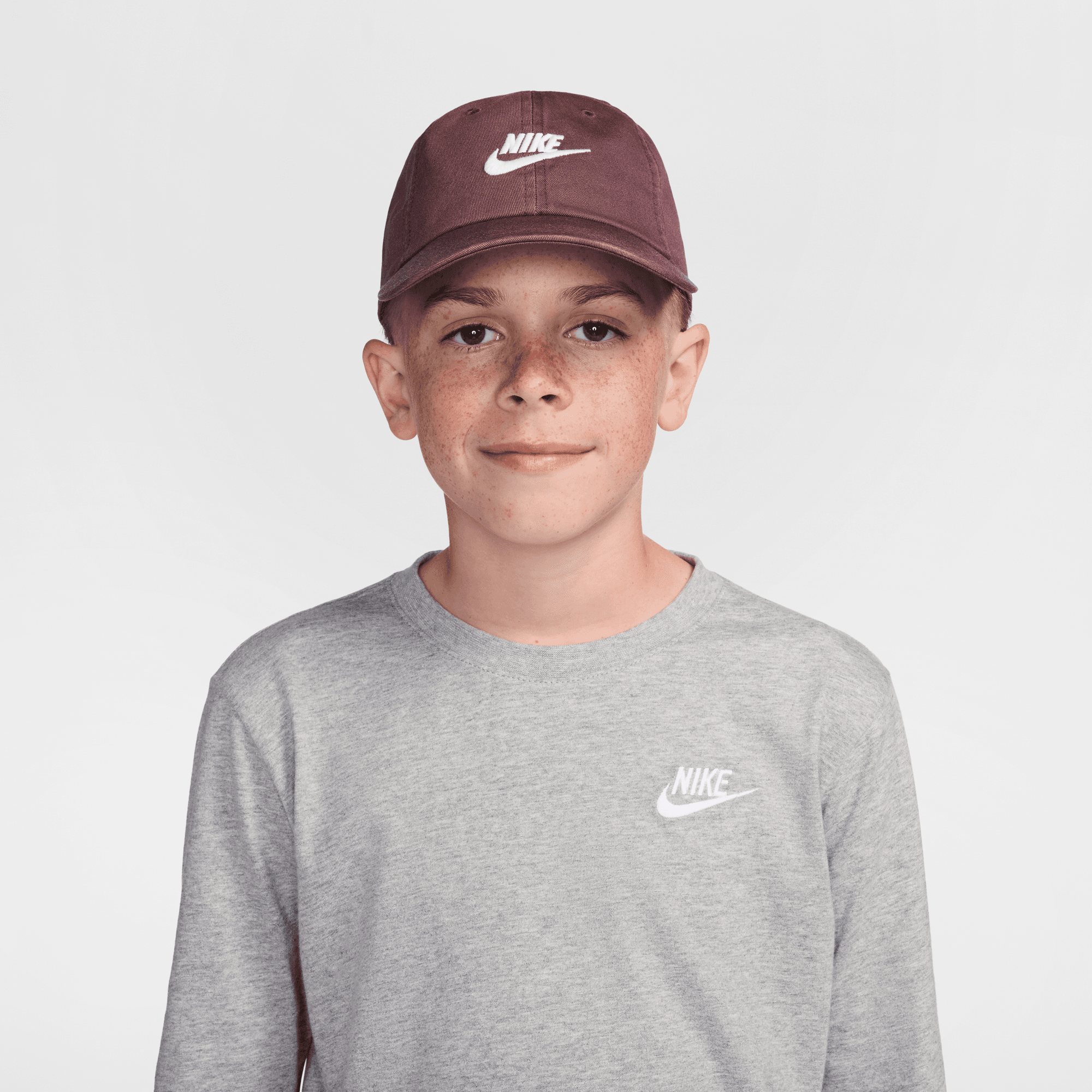 NIKE CLUB KIDS' UNSTRUCTURED FUTURA WASH CAP