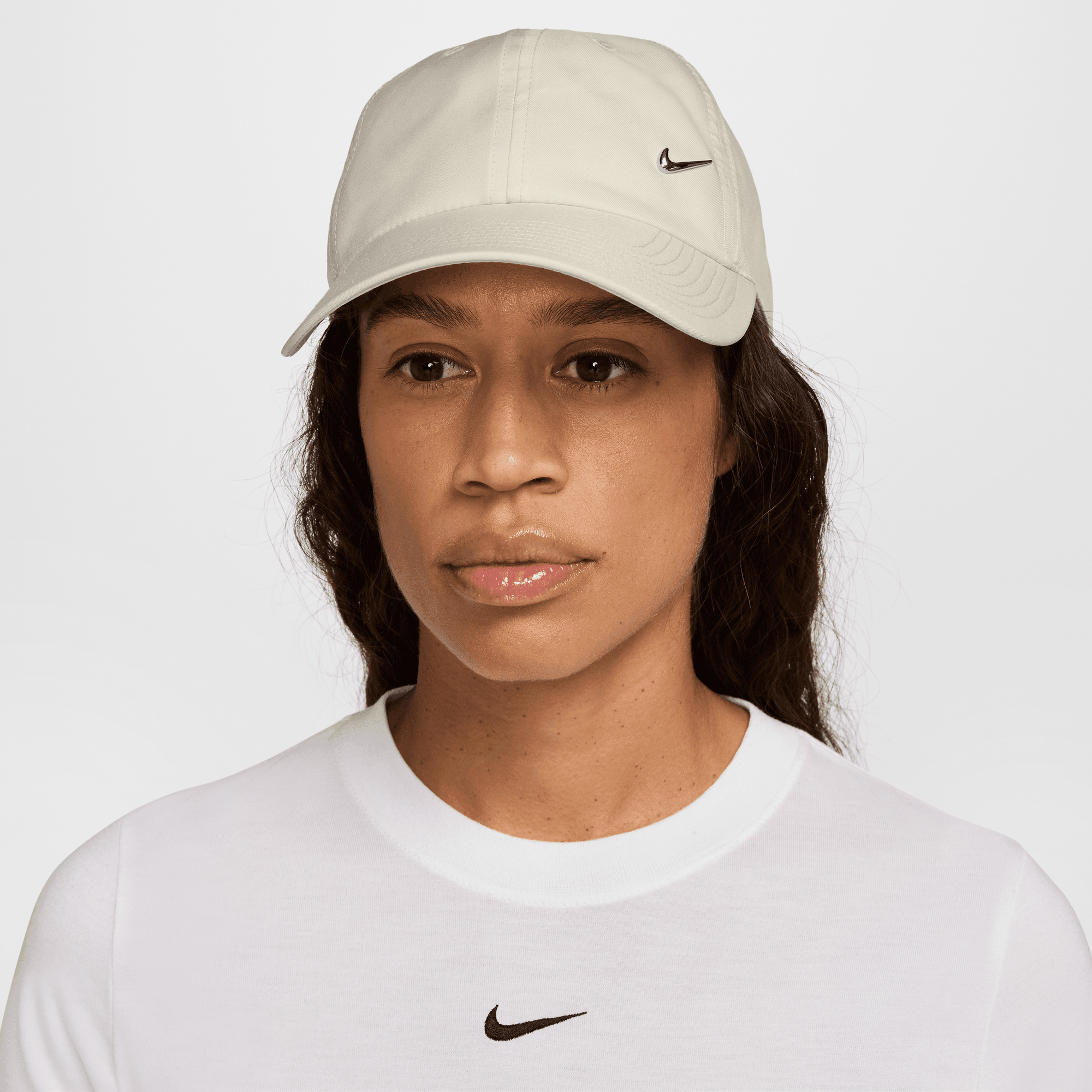 NIKE DRI-FIT CLUB UNSTRUCTURED METAL SWOOSH CAP