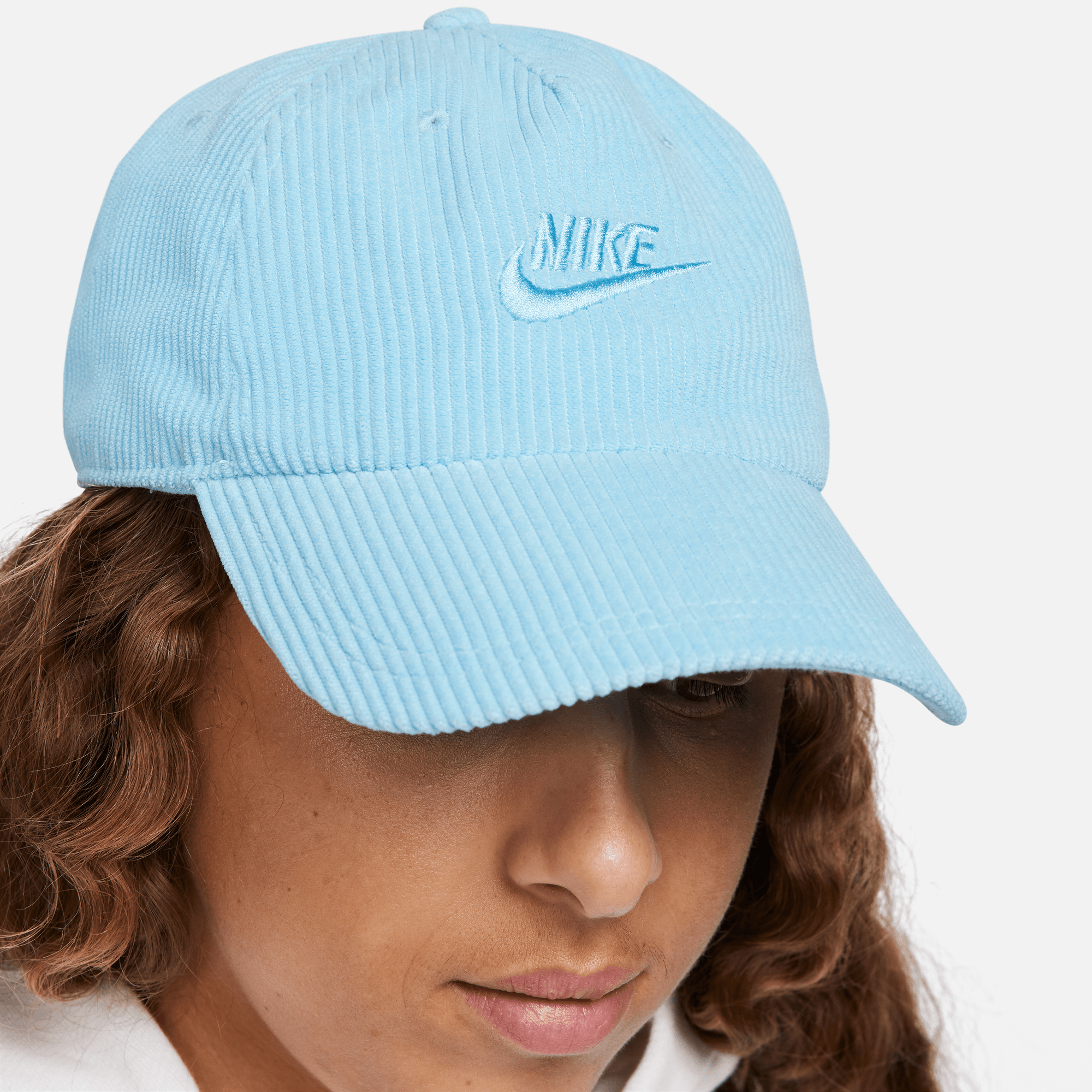 NIKE CLUB CAP UNSTRUCTURED CORDUROY CAP