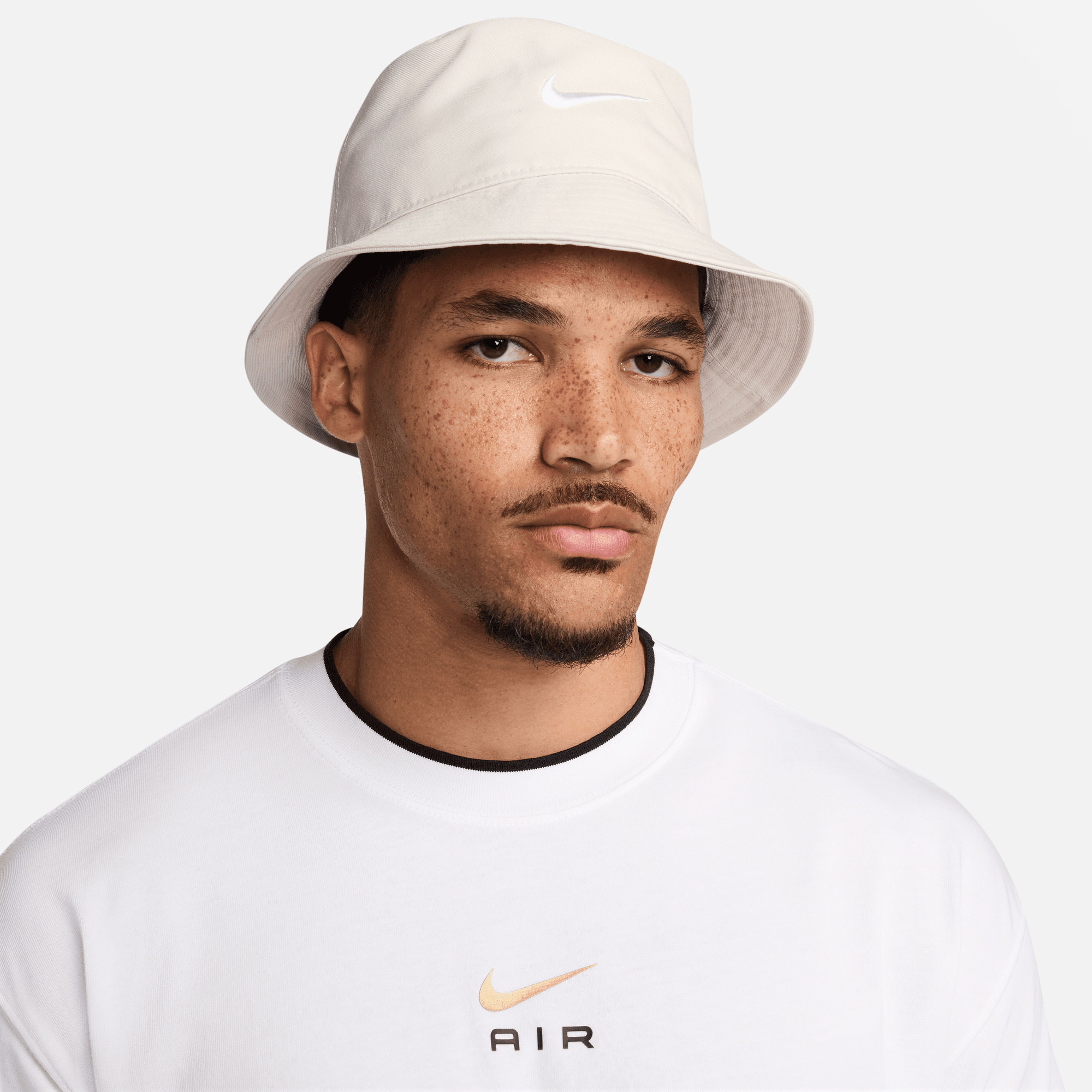 NIKE APEX SWOOSH BUCKET HAT