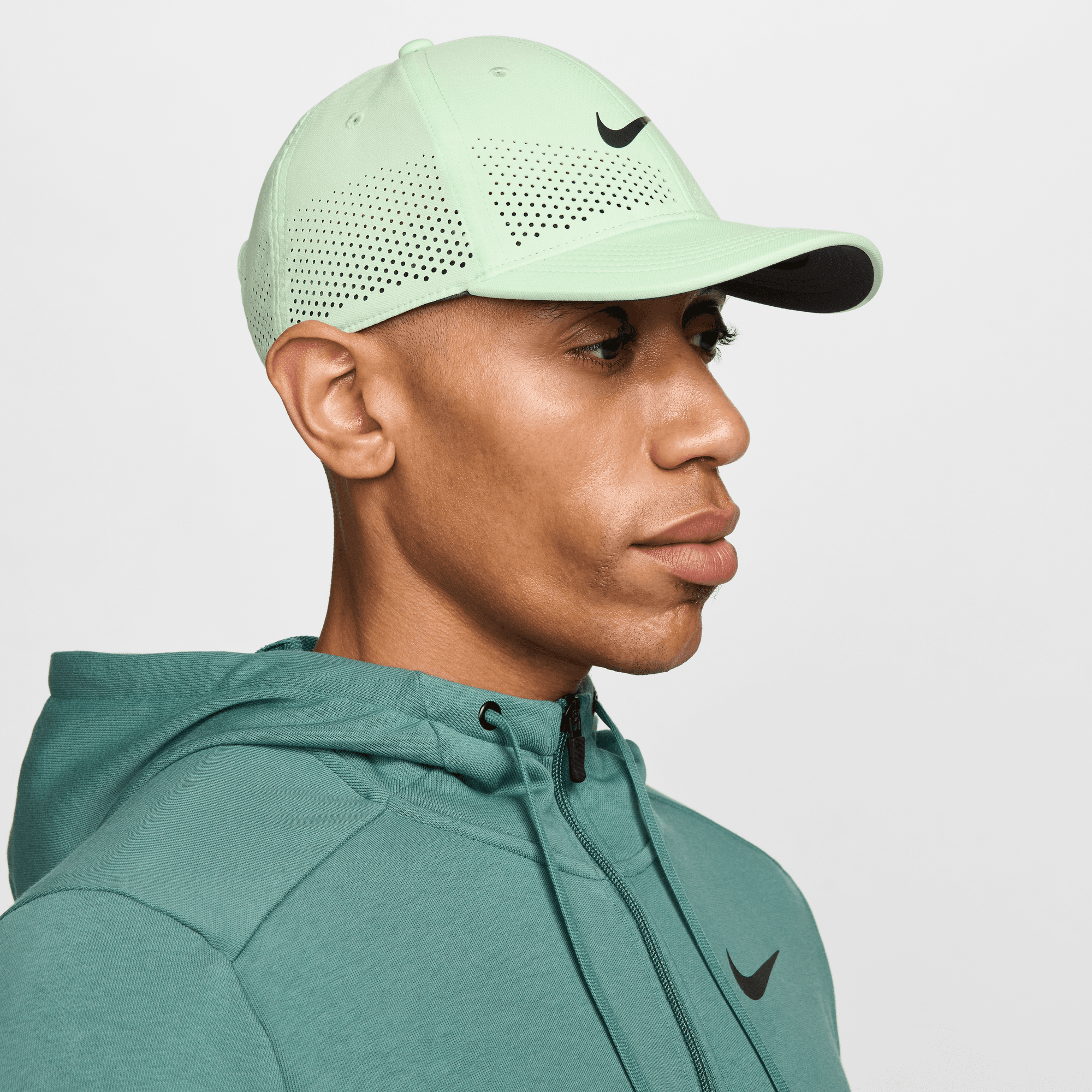 NIKE DRI-FIT ADV CLUB STRUCTURED SWOOSH CAP VAPOR GREEN/BLACK – Park Access