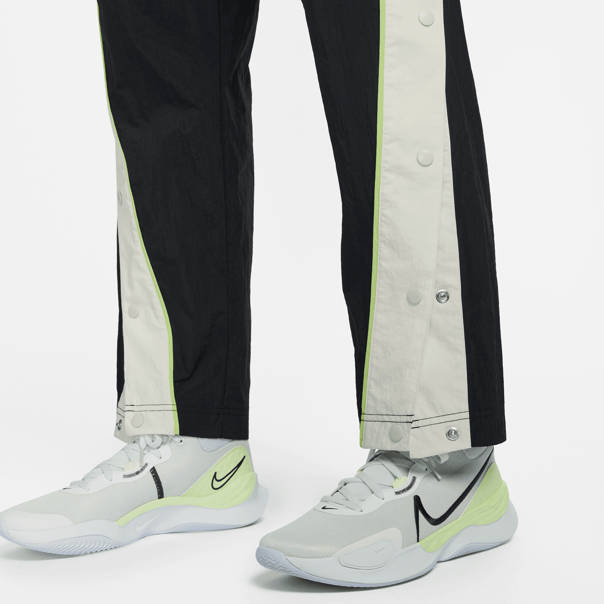 Nike Men's Woven Basketball Pants.