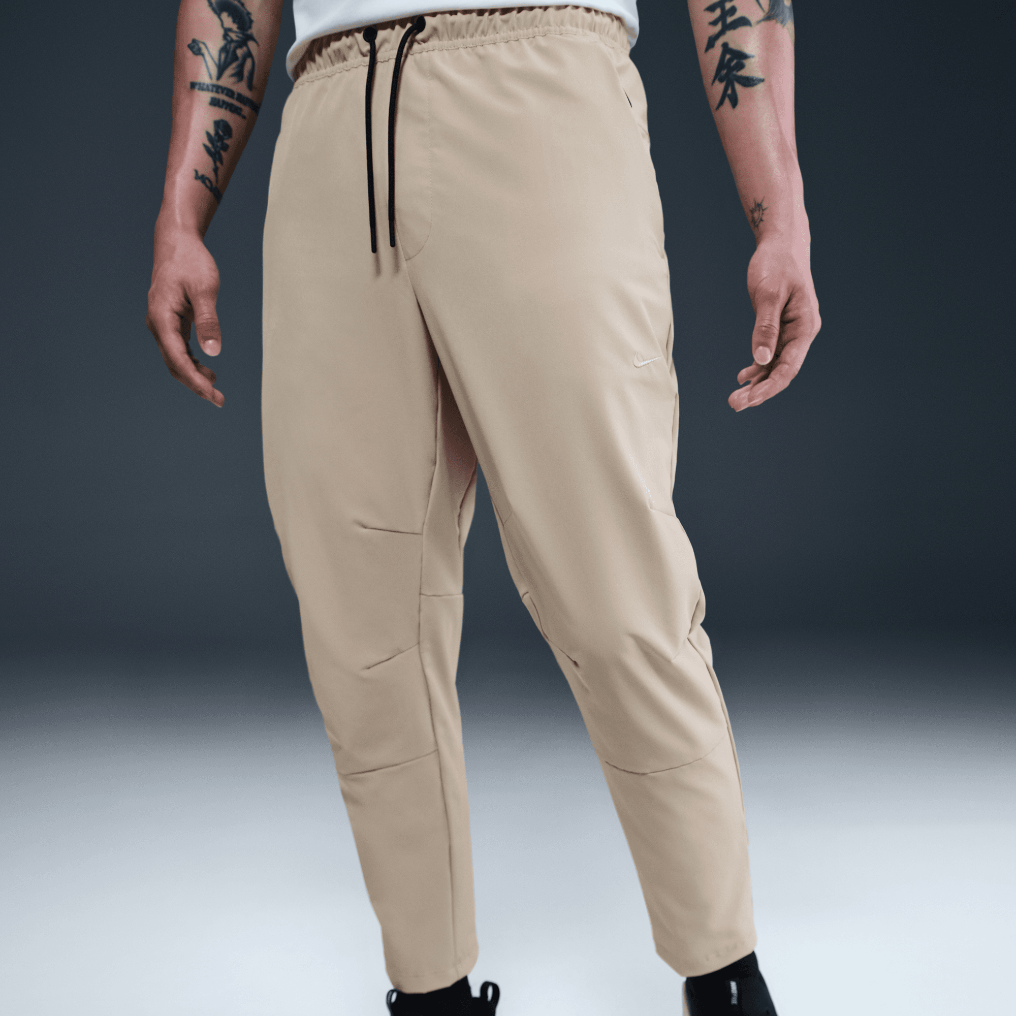 NIKE UNLIMITED MEN'S DRI-FIT STRAIGHT LEG VERSATILE PANTS