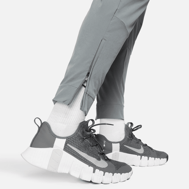 NIKE DRI-FIT UNLIMITED MEN'S TAPERED LEG VERSATILE PANTS