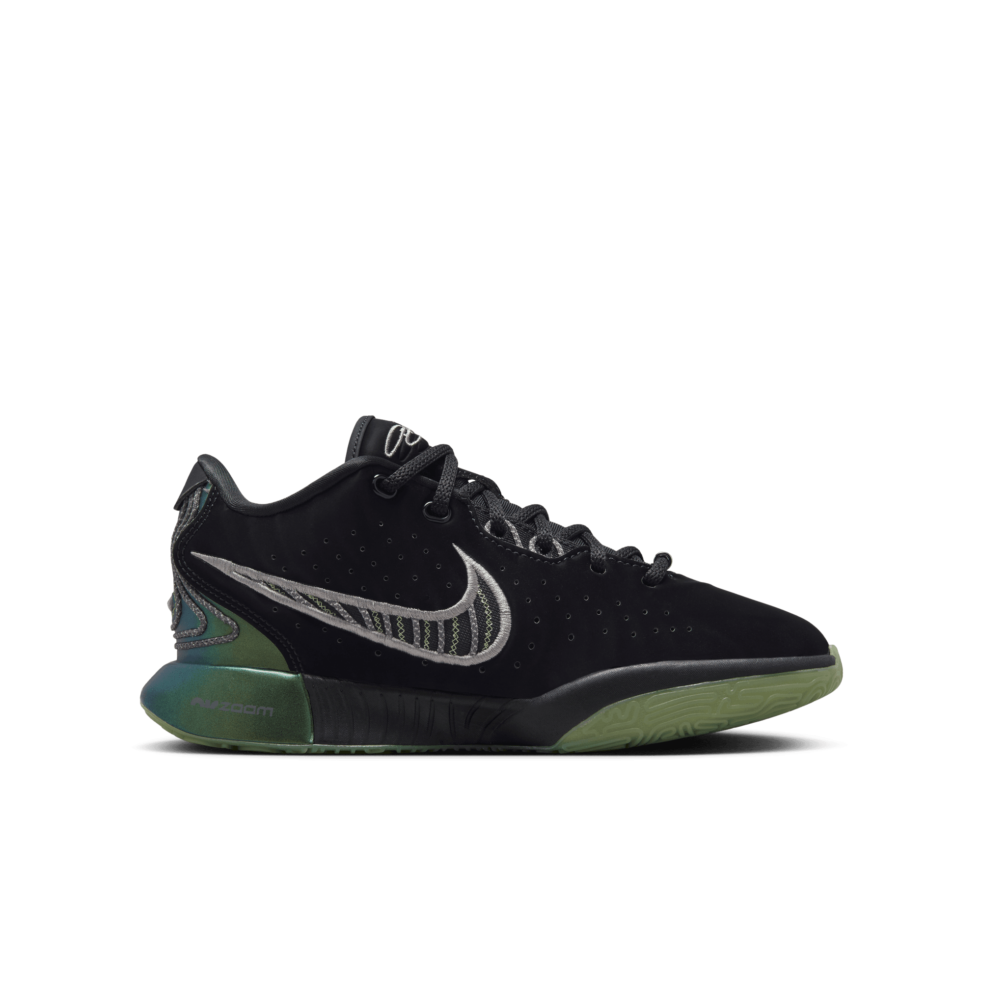 Boys basketball 2025 shoes lebron