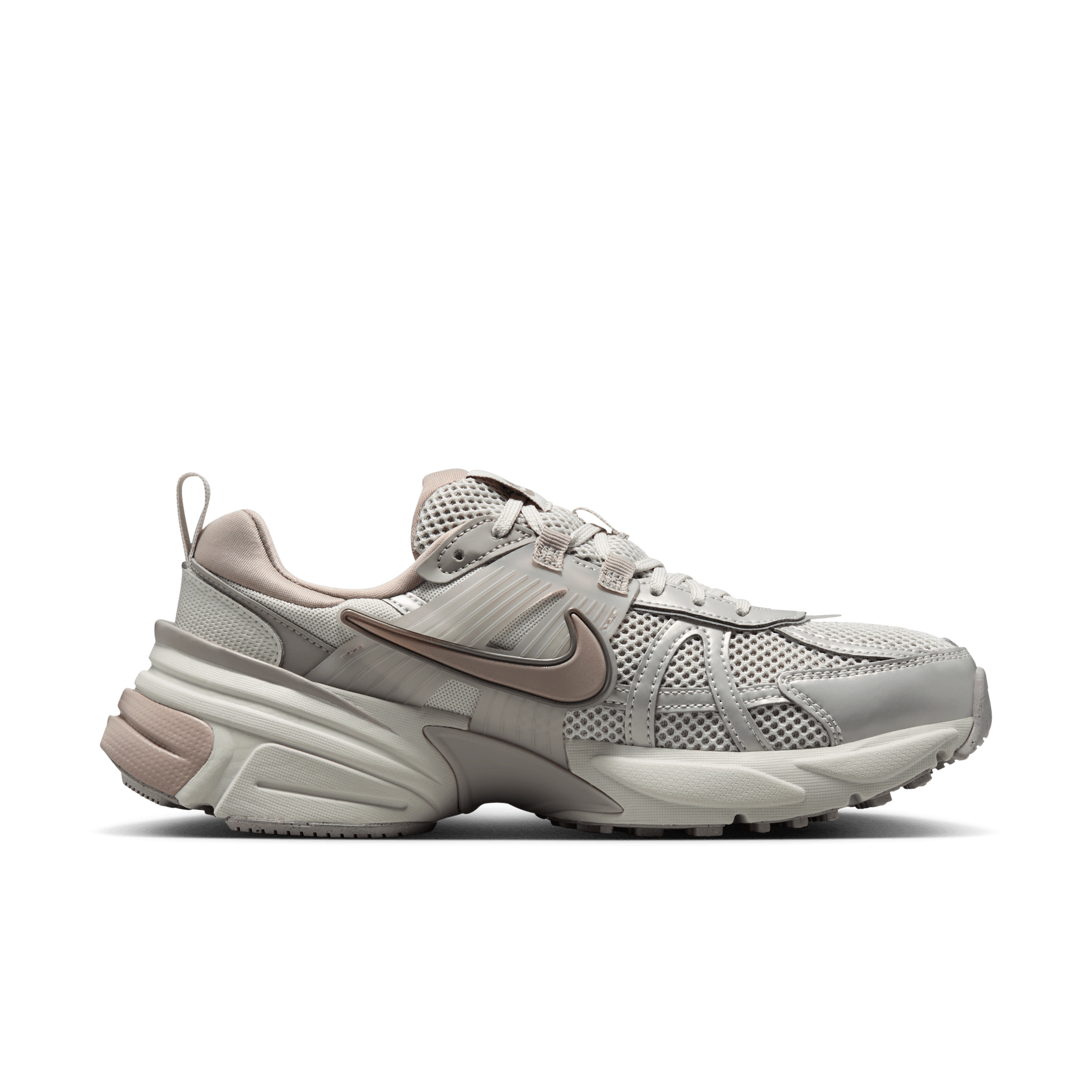 NIKE V2K RUN WOMEN'S SHOES
