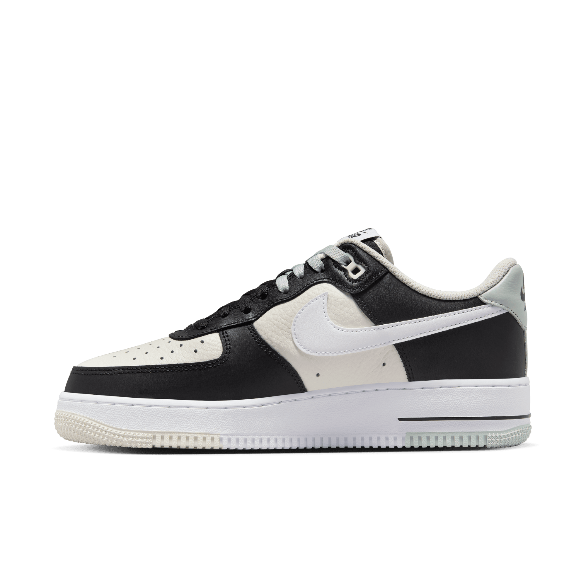 Nike air force 2025 1 0 7 lv8