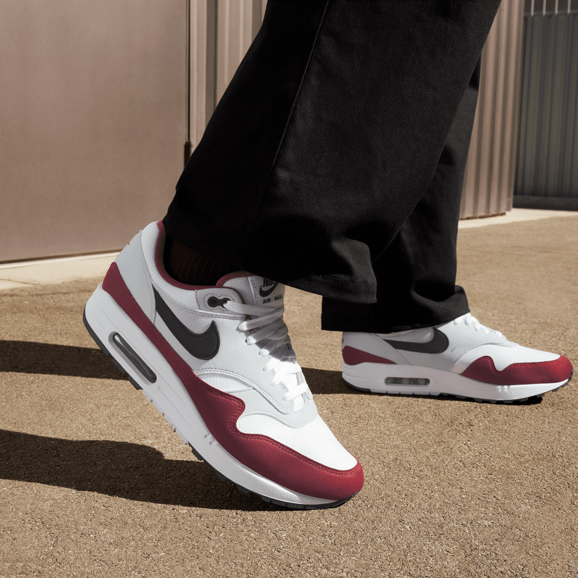 White nike air max 2025 1 mens