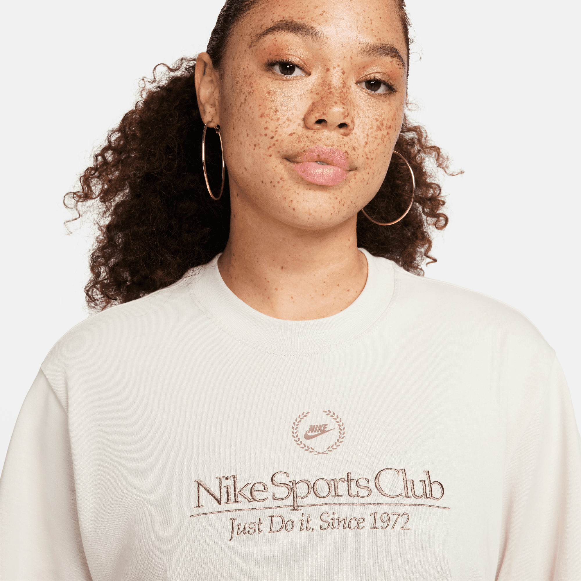 NIKE SPORTSWEAR HERITAGE WOMEN'S BOXY TEE