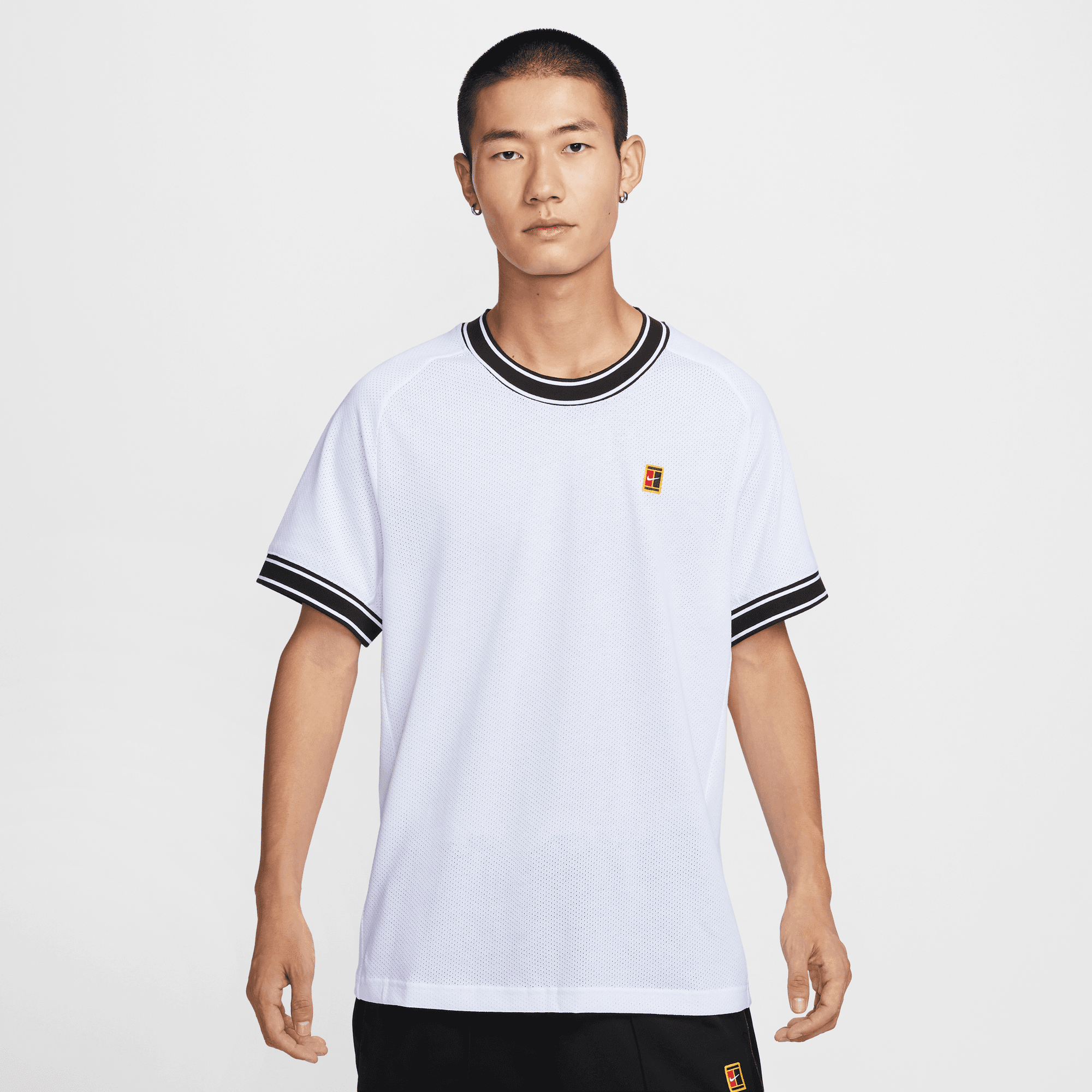 NIKECOURT HERITAGE MEN'S SHORT-SLEEVE TENNIS TOP