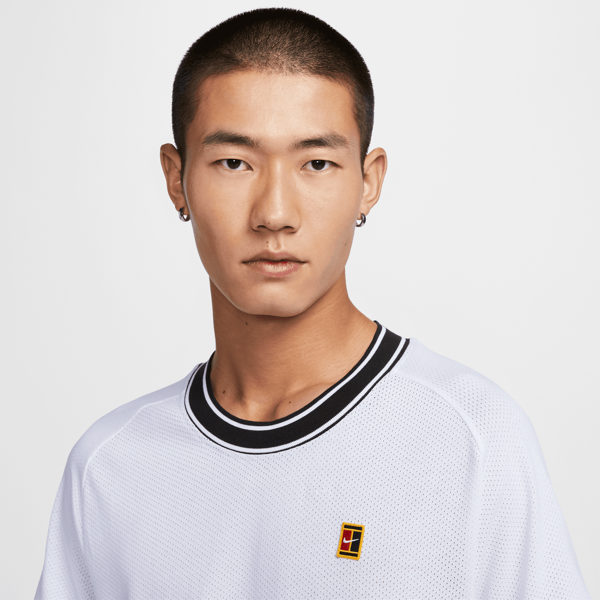 NIKECOURT HERITAGE MEN'S SHORT-SLEEVE TENNIS TOP