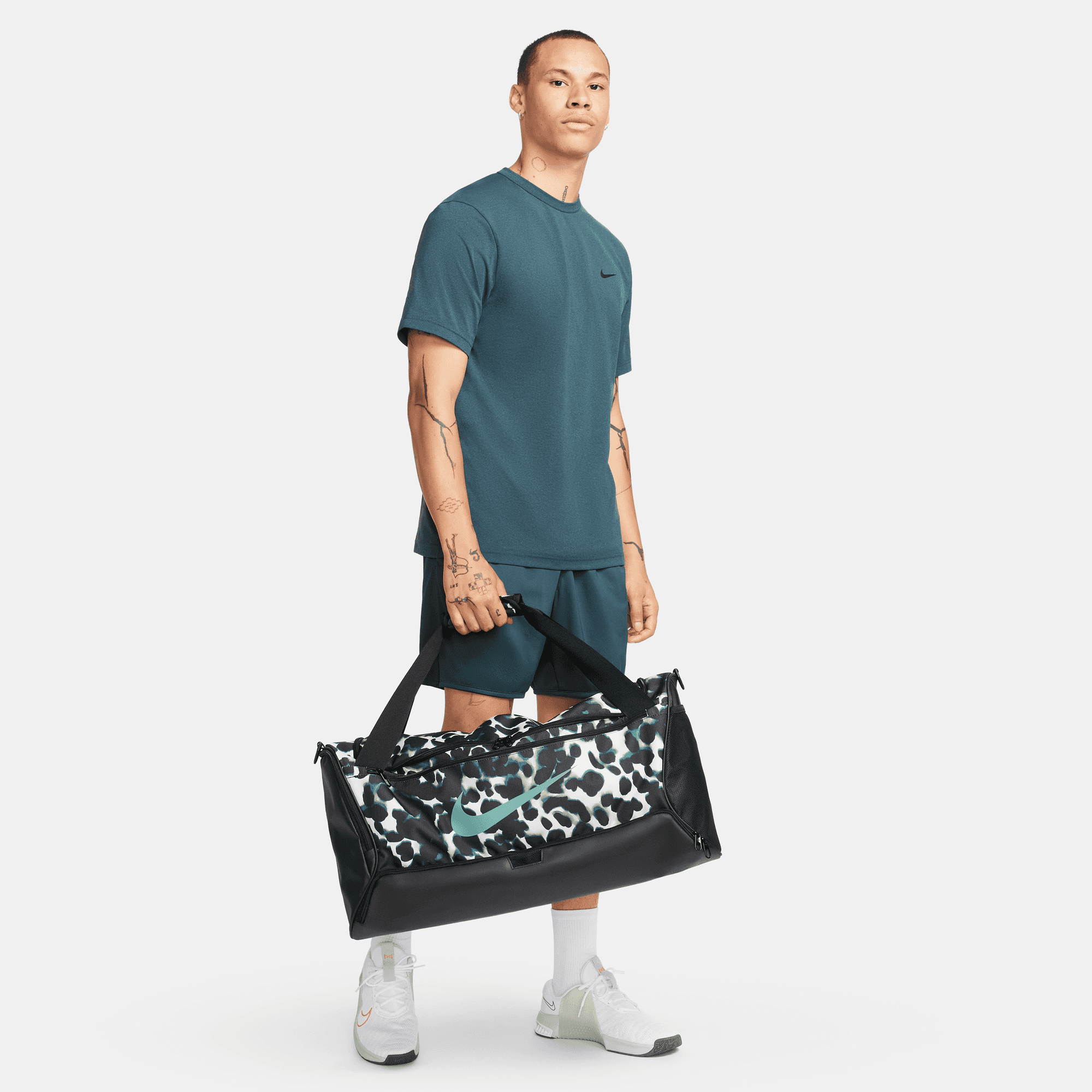 Nike / Brasilia 9.5 Printed Medium Training Duffel Bag