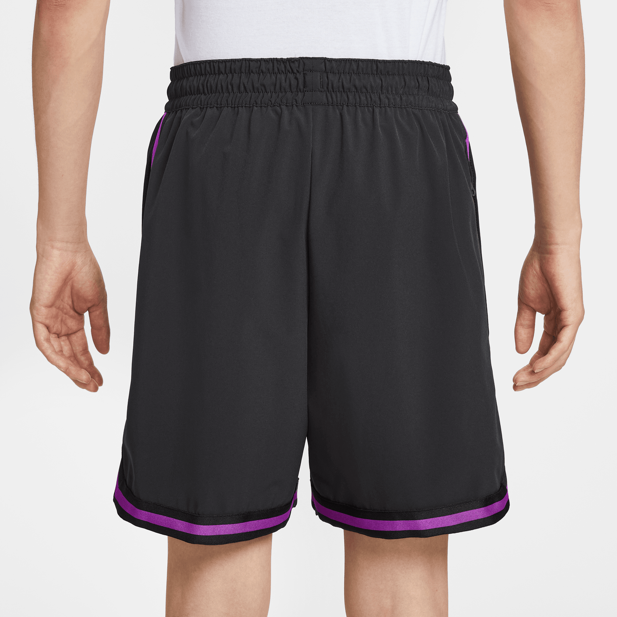 NIKE DNA MEN'S DRI-FIT 6" UV WOVEN BASKETBALL SHORTS