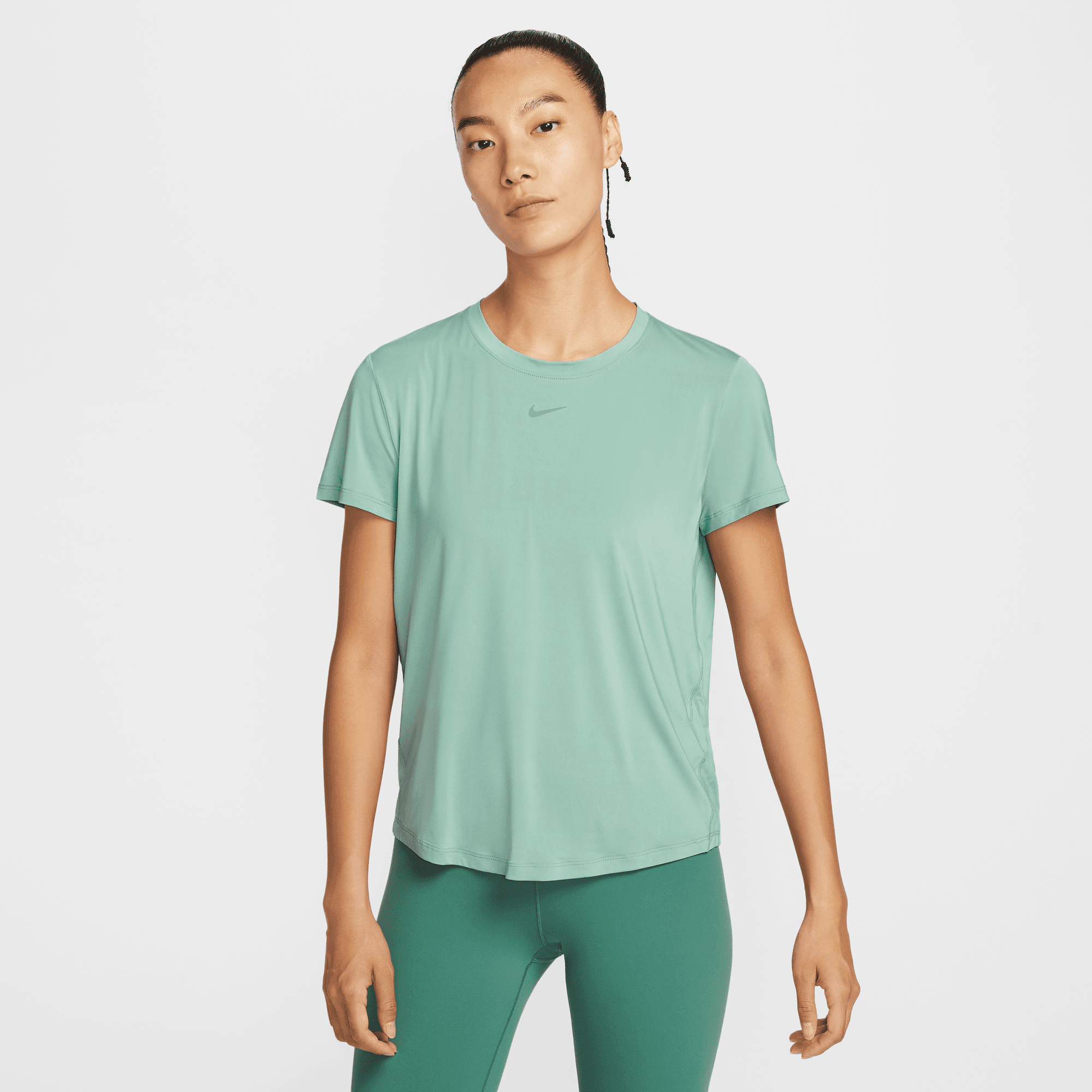 NIKE ONE CLASSIC WOMEN'S DRI-FIT SHORT-SLEEVE TO P