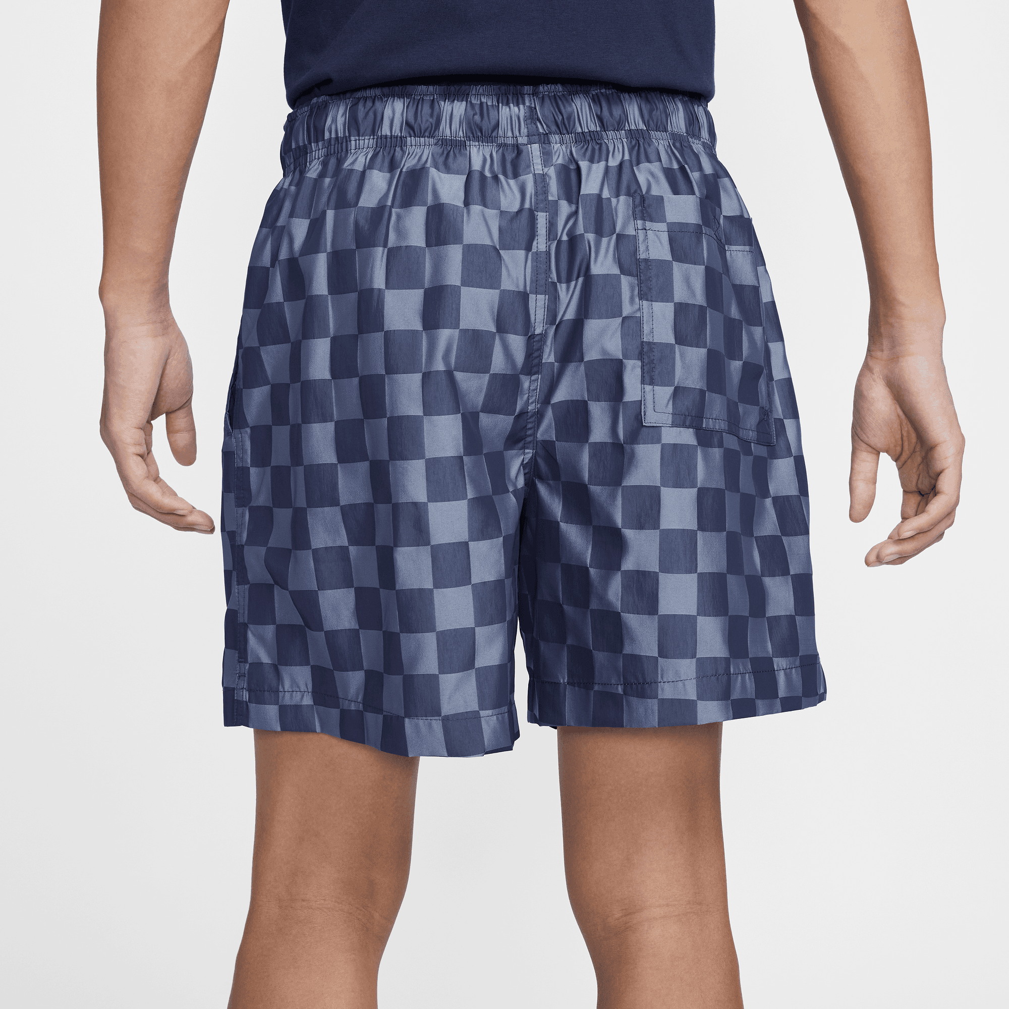 NIKE CLUB MEN'S FLOW SHORTS