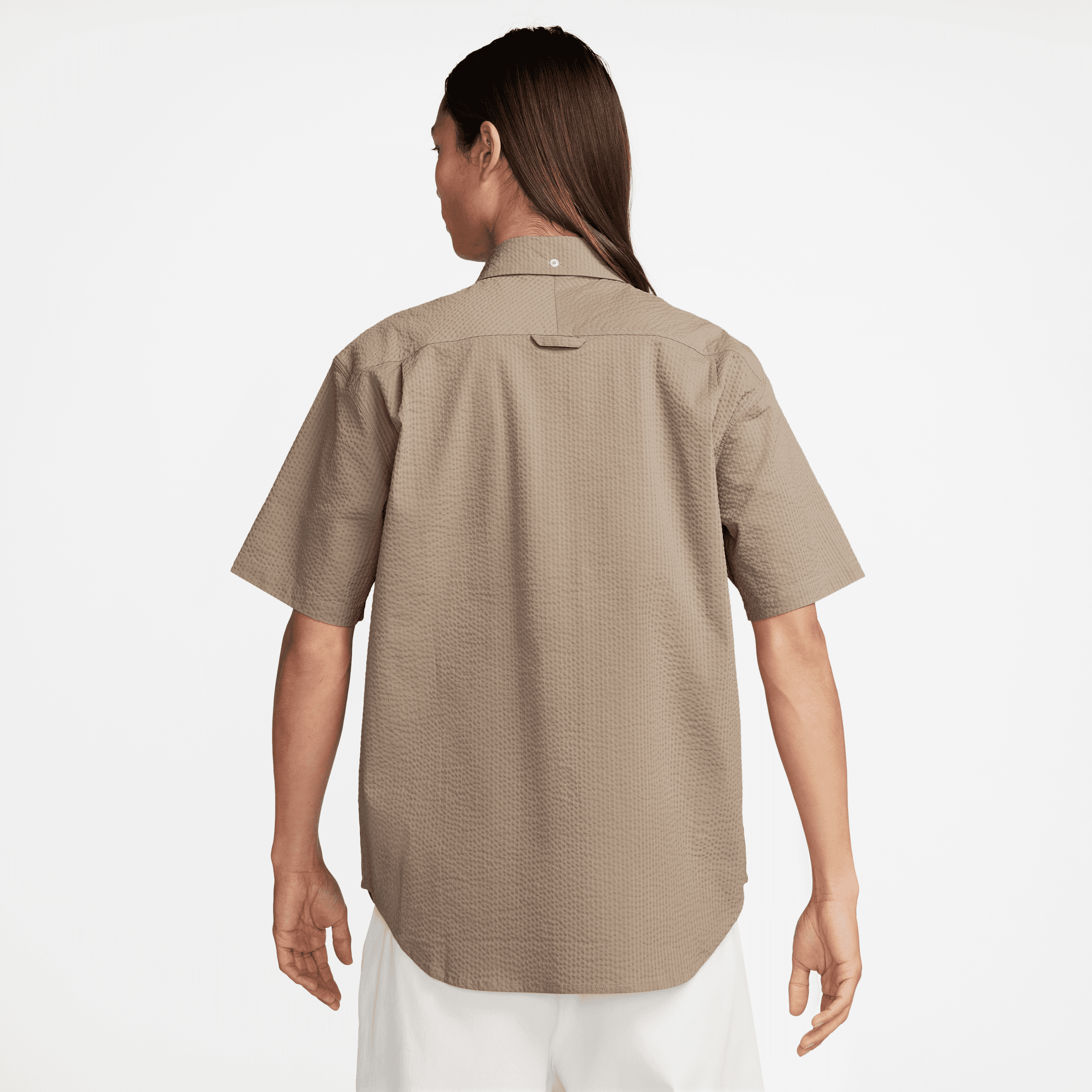 NIKE LIFE MENS SHORT-SLEEVE SEERSUCKER BUTTON-DOWN SHIRT